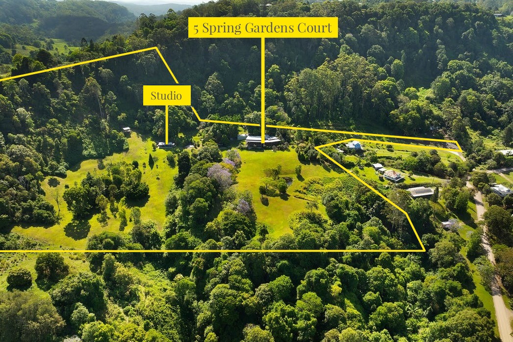 5 Spring Gardens Court, Hunchy, QLD 4555