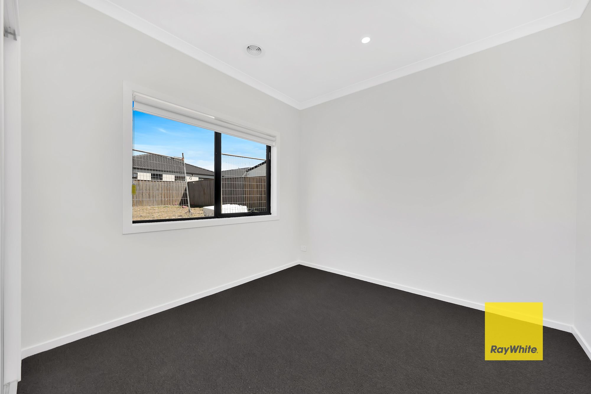 17 Ivory Road — photo 9 of 13