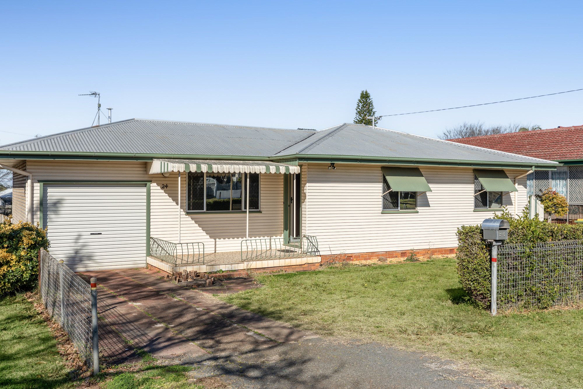 24 Mcdowall Street — photo from Ray White Toowoomba