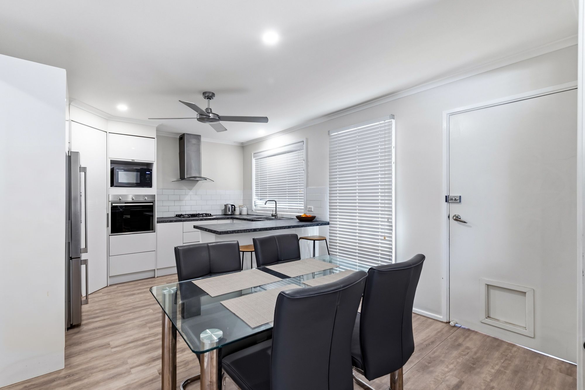 11 Jamieson Street — photo 3 of 10