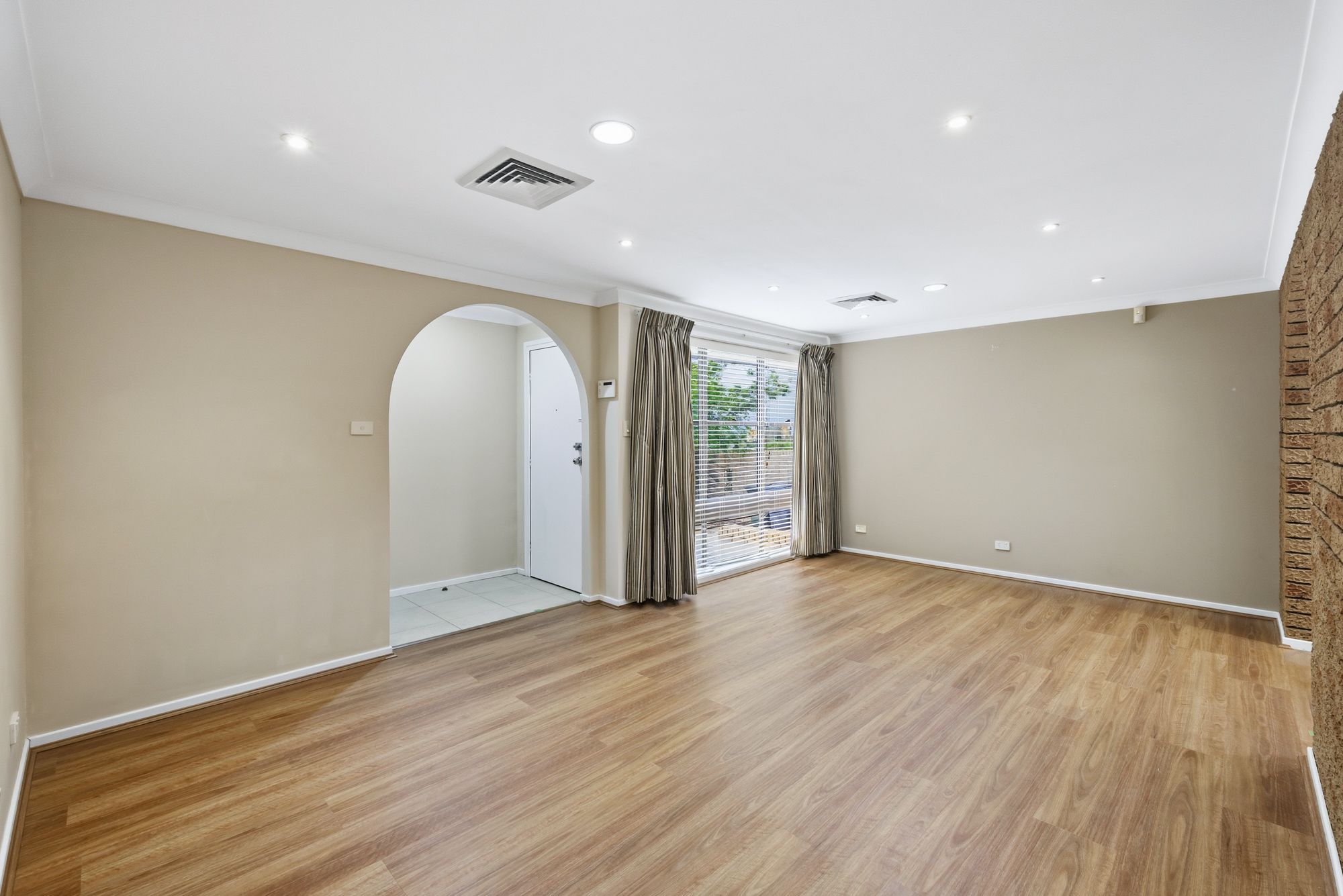 26 Clarissa Place — photo 3 of 15