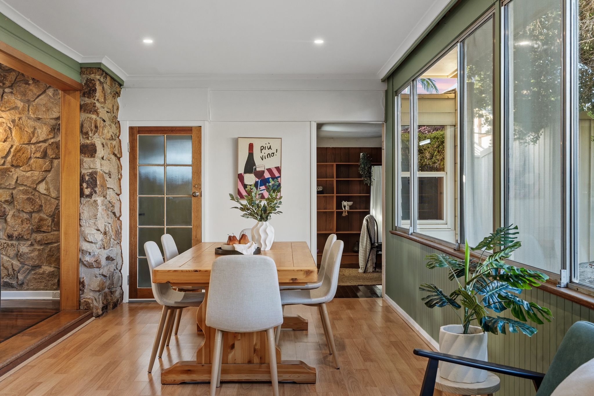 29 Ontario Avenue — photo 8 of 22