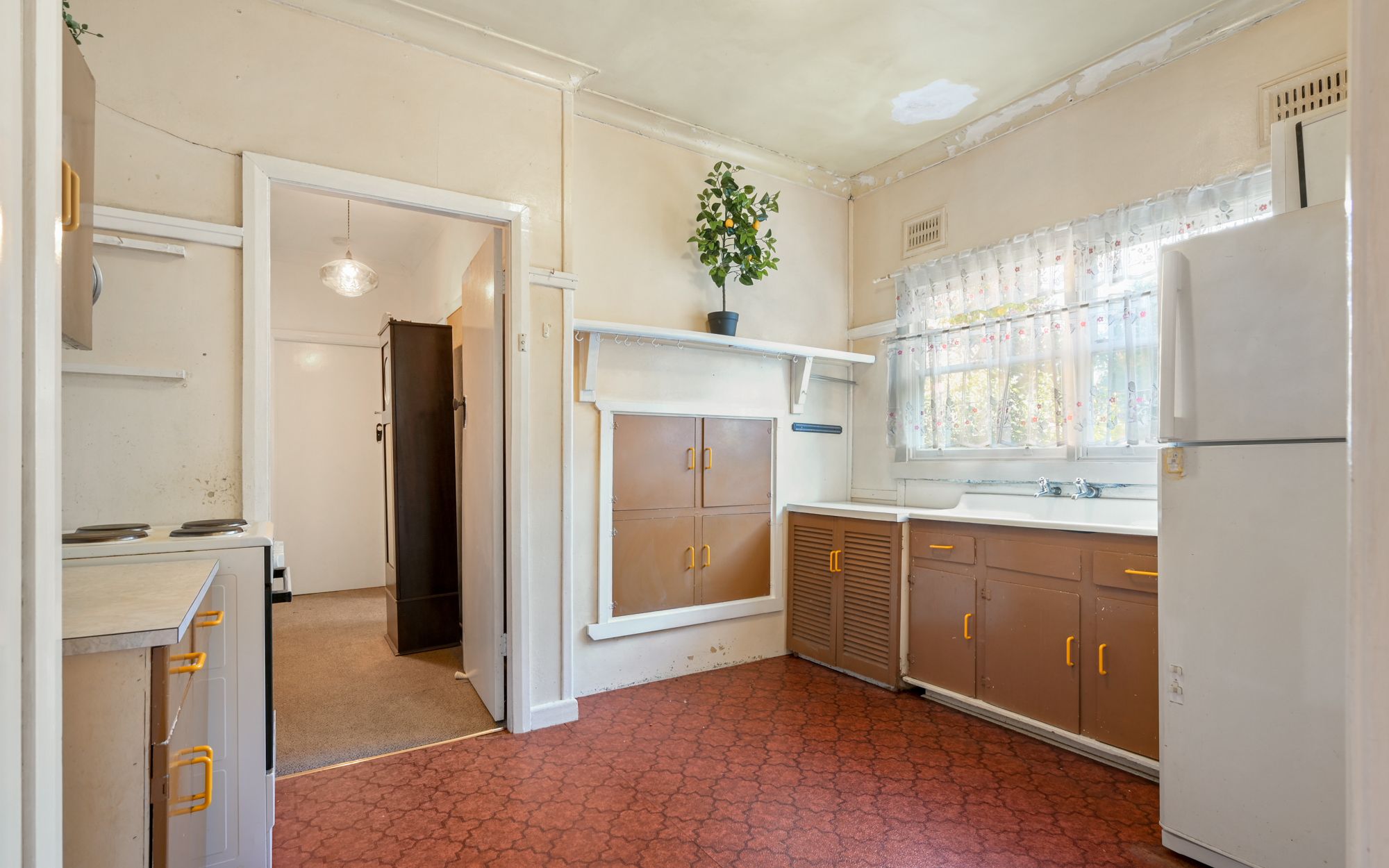 15 Genty Street, Campbelltown, NSW 2560