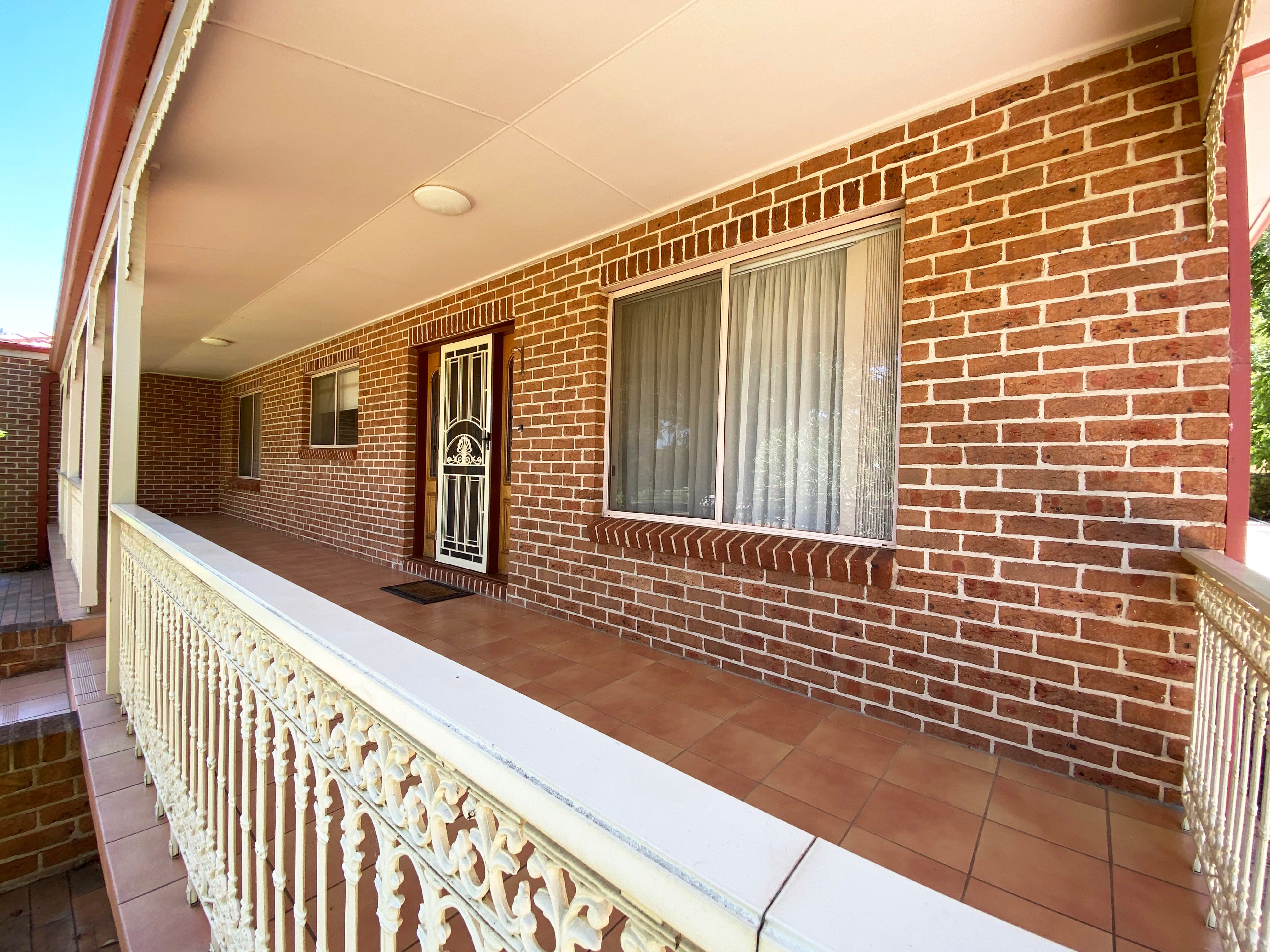 1/3 KOOBA Street, Griffith, NSW 2680
