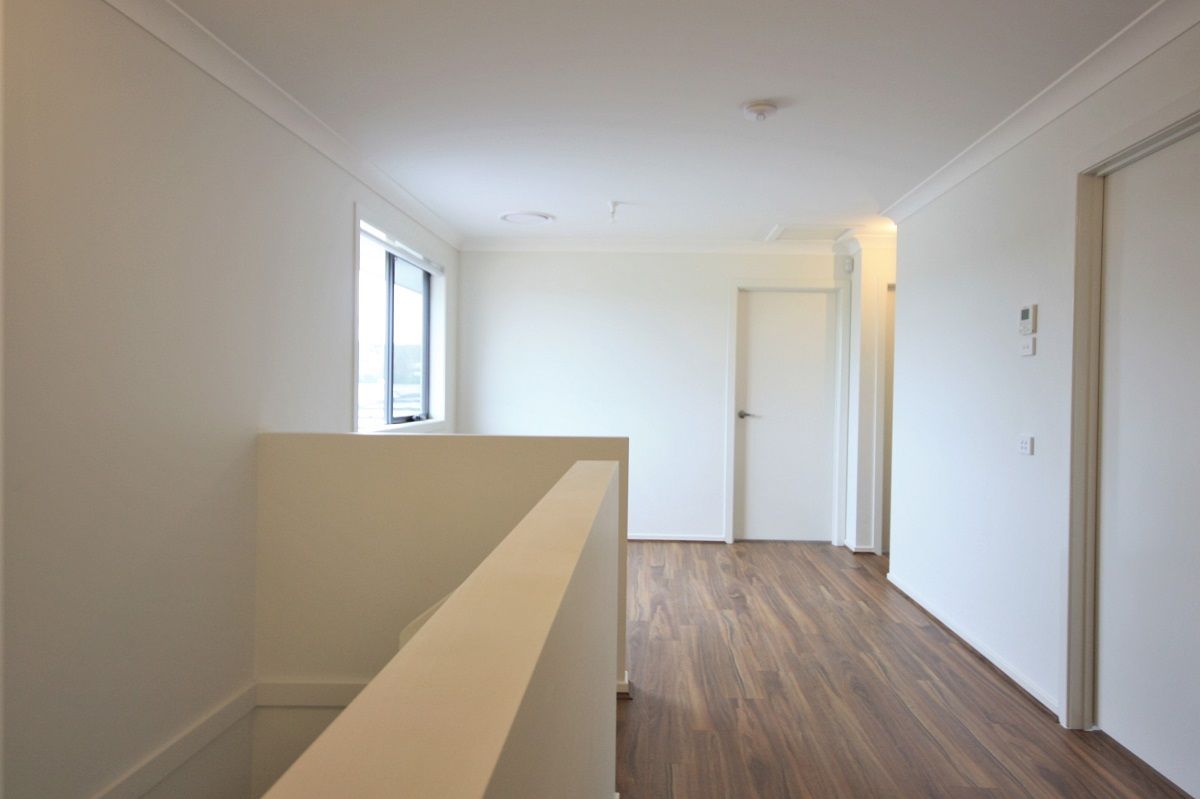 52 Holden Drive, Oran Park, NSW 2570