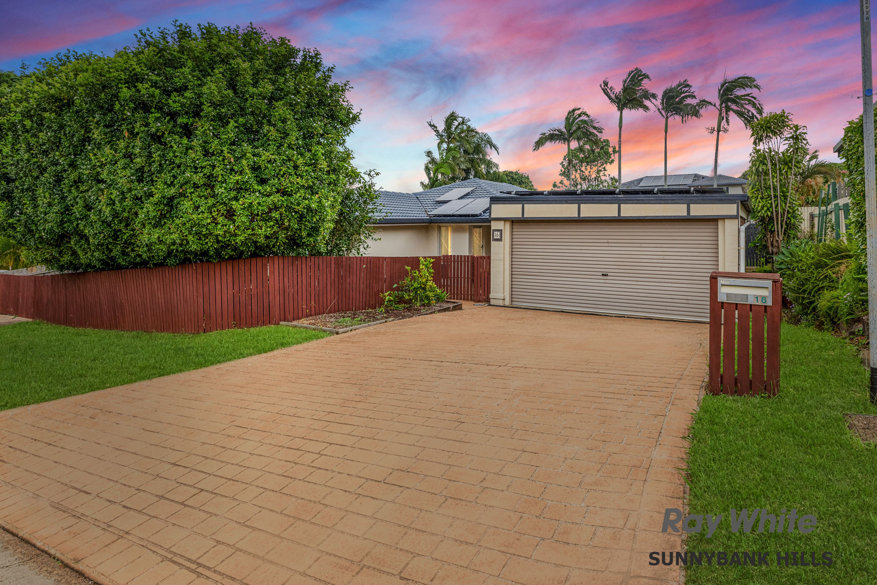 16 Amarna Street, Eight Mile Plains QLD 4113