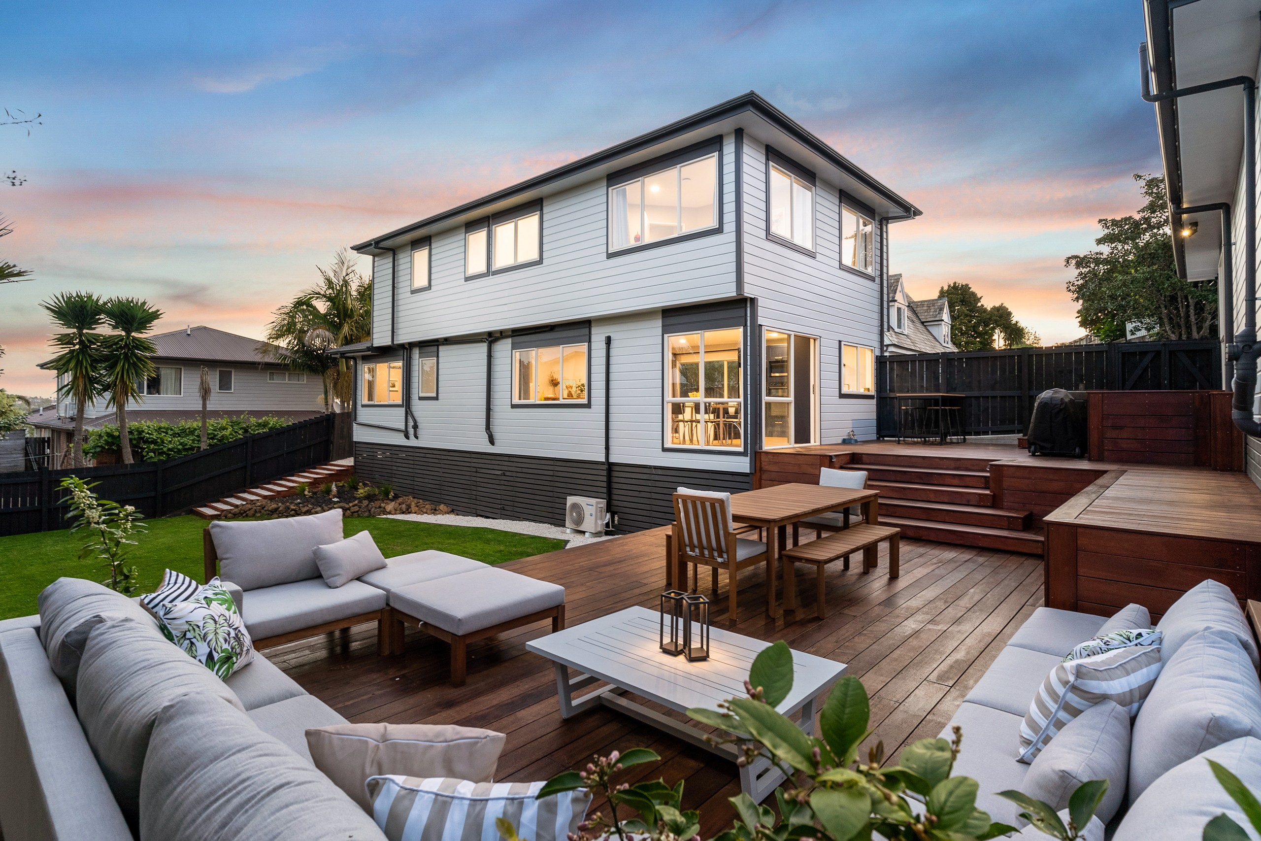 19I Paparoa Road, Cockle Bay, Manukau City