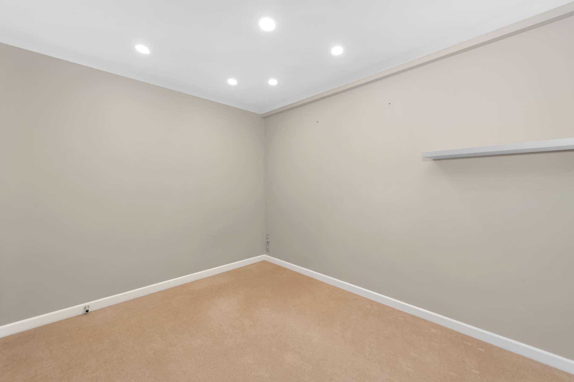 1/16 Kerswill Place photo 17