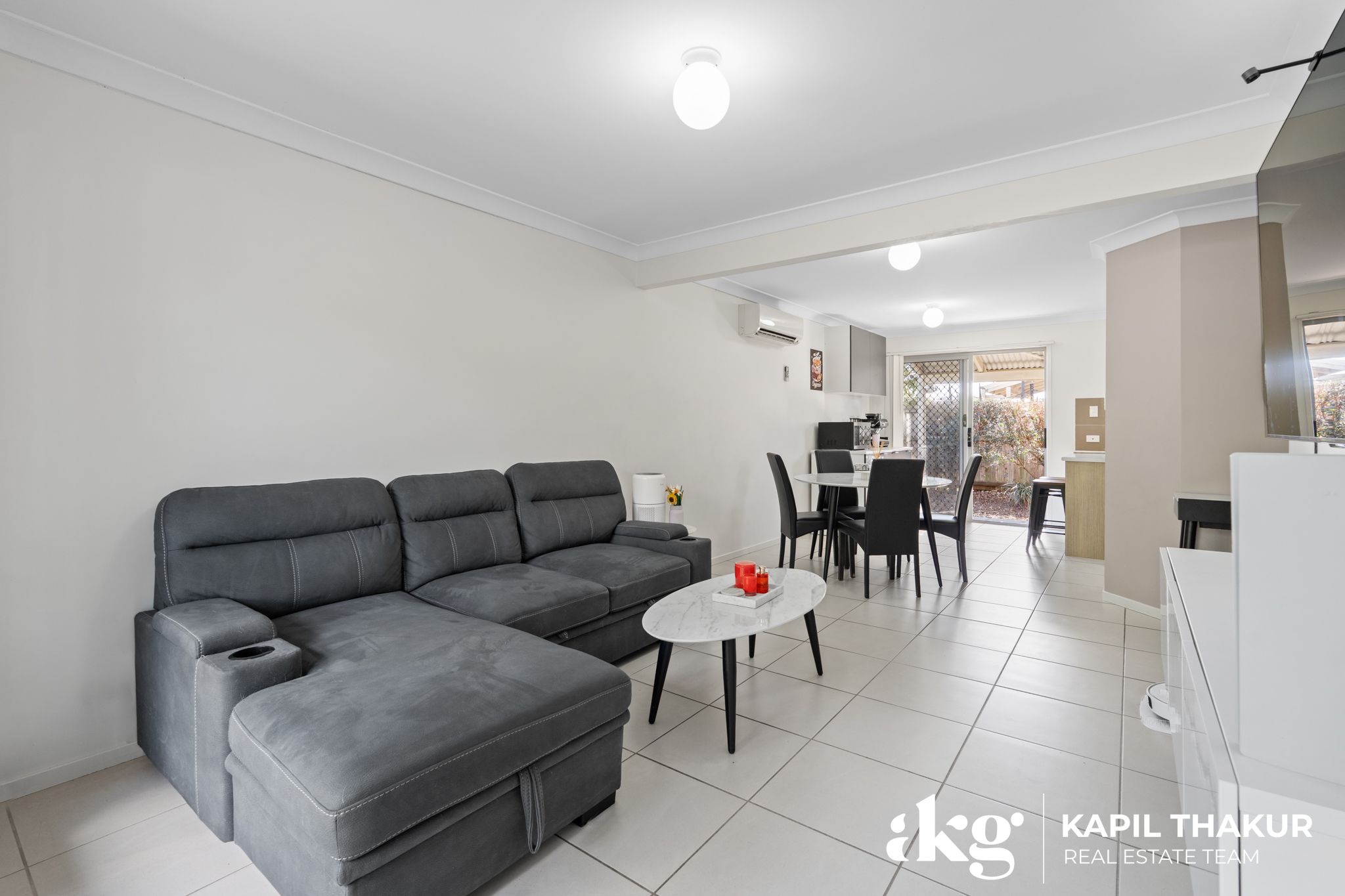 23/6-44 Clearwater Street — photo 4 of 18