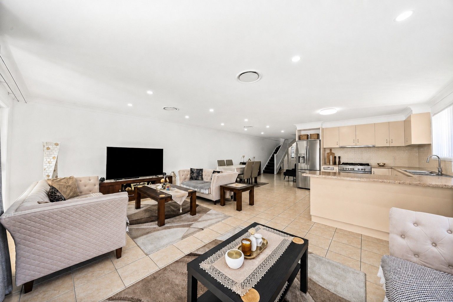 74A & B Mount Keira Road — photo 4 of 10