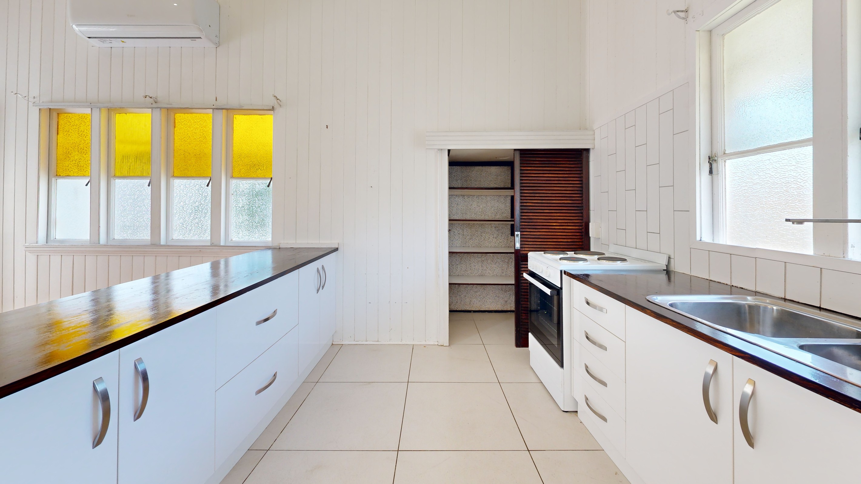 83 Bundock Street, Belgian Gardens, QLD 4810