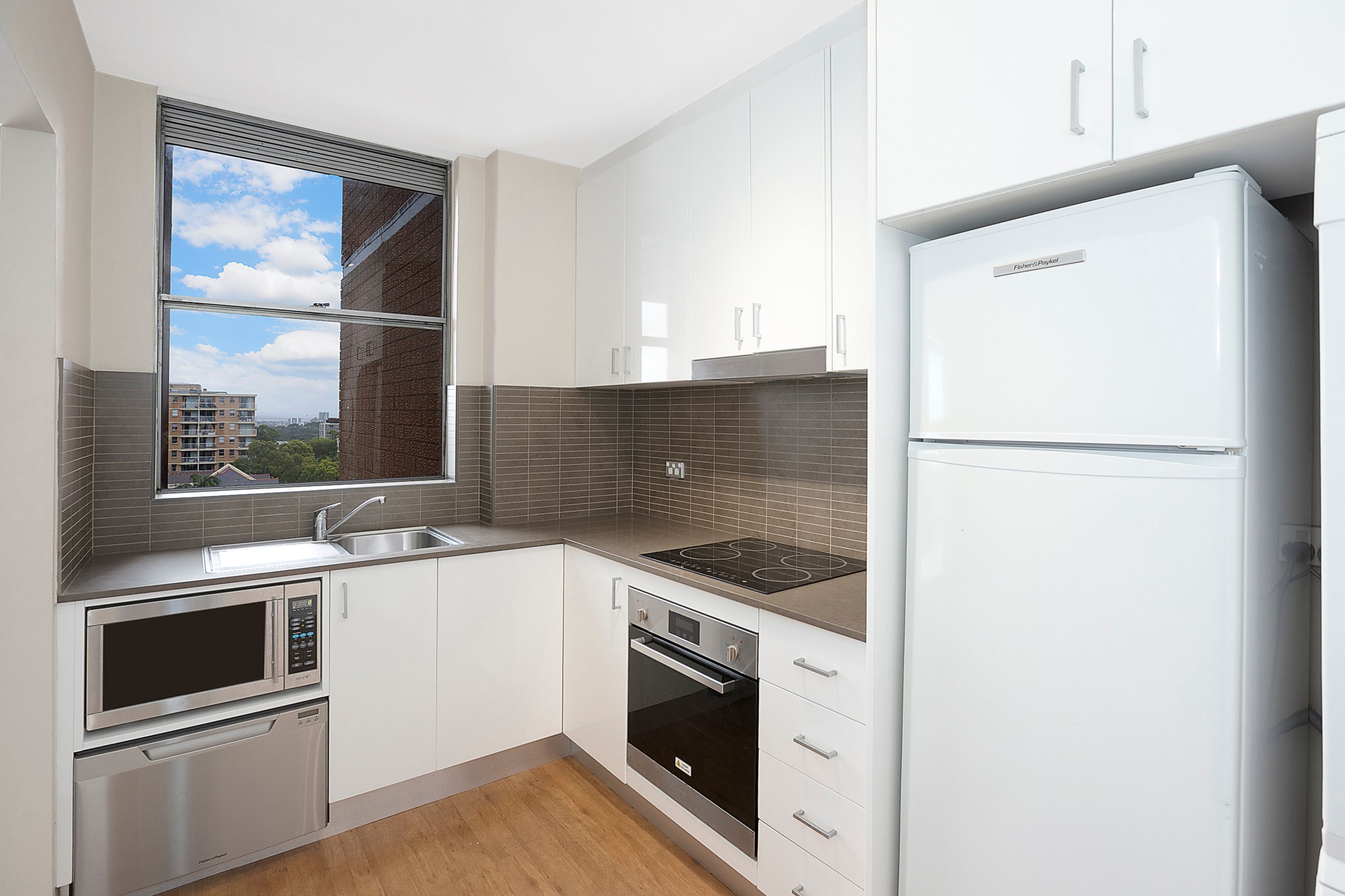 54/1 Cook Road — photo 3 of 7