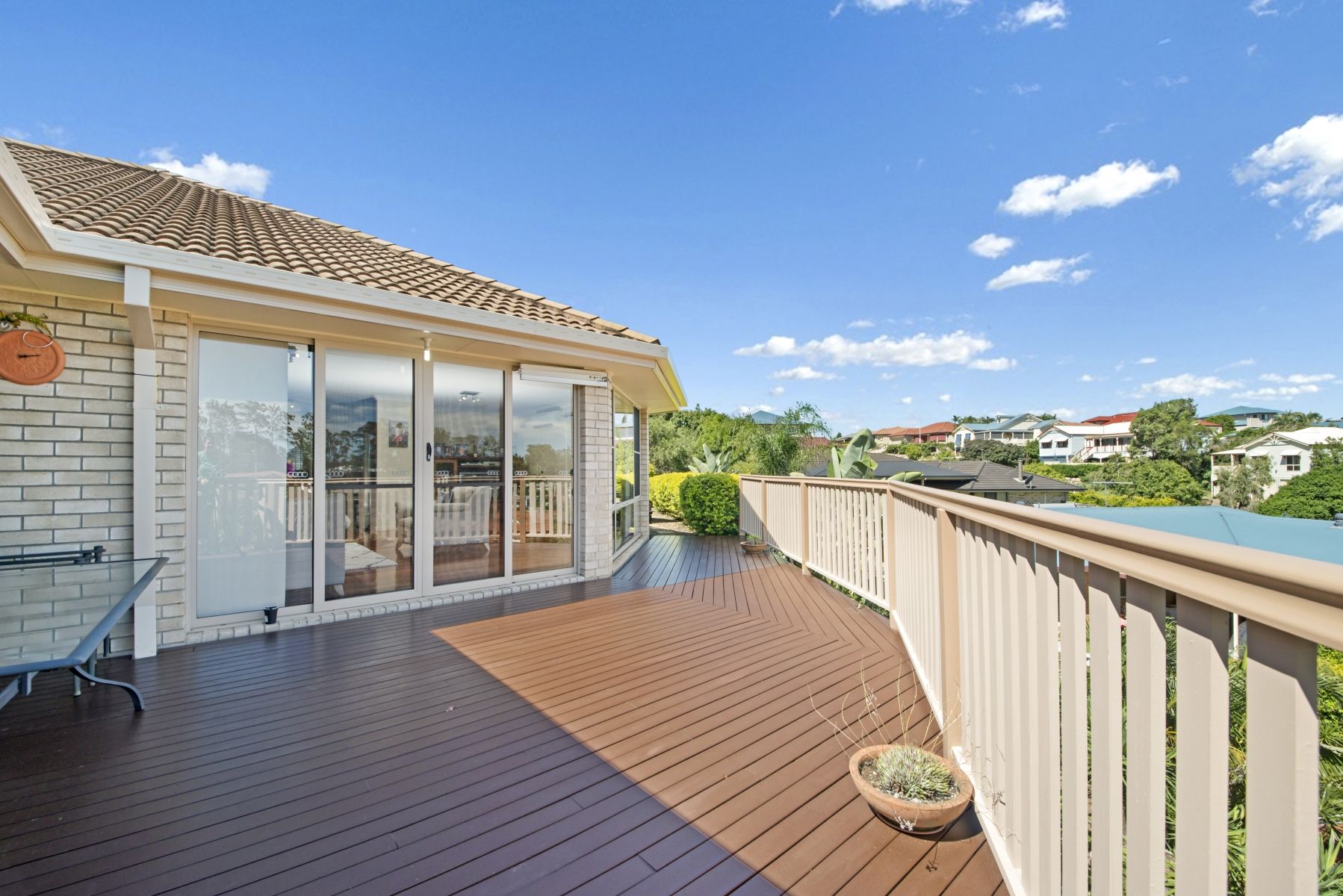4 Talisman Court, Eatons Hill, QLD 4037