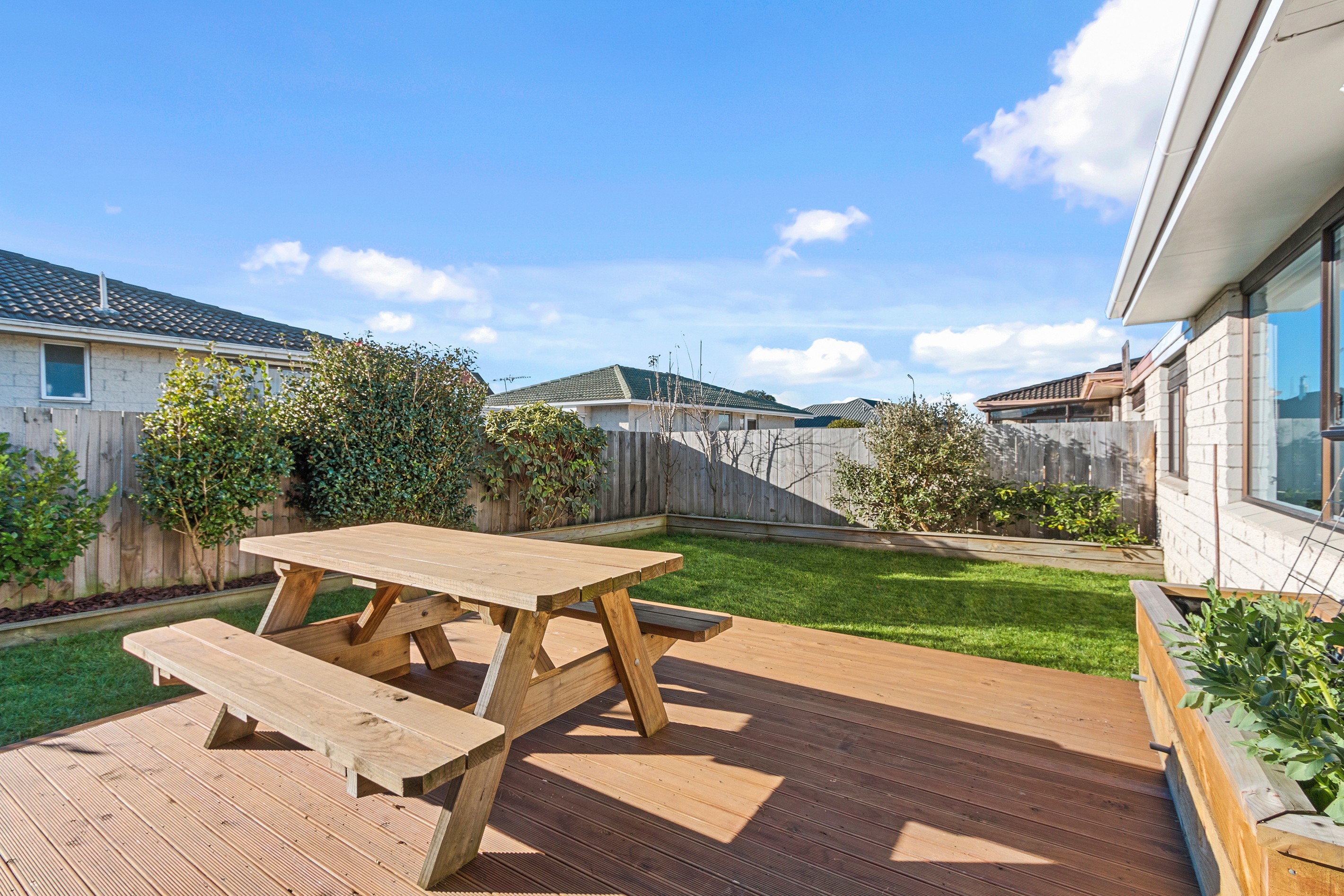 2/17a Prestons Road, Redwood, Christchurch City