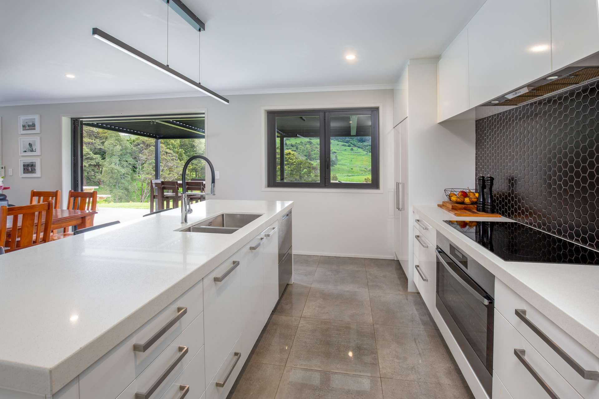 57 Ponganui Road photo 8