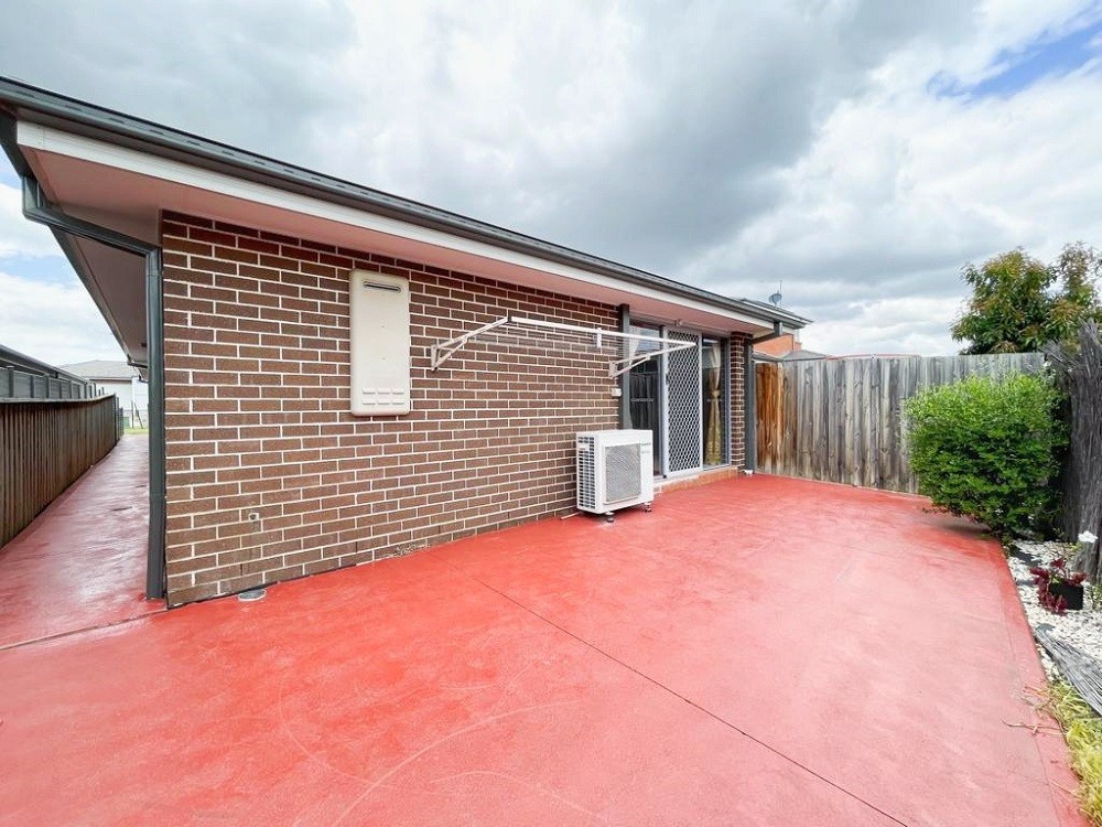 11a Freitas Road, Edmondson Park, NSW 2174