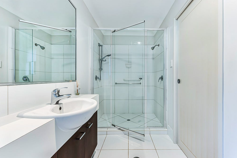 13 Ribbonwood Street — photo 7 of 14
