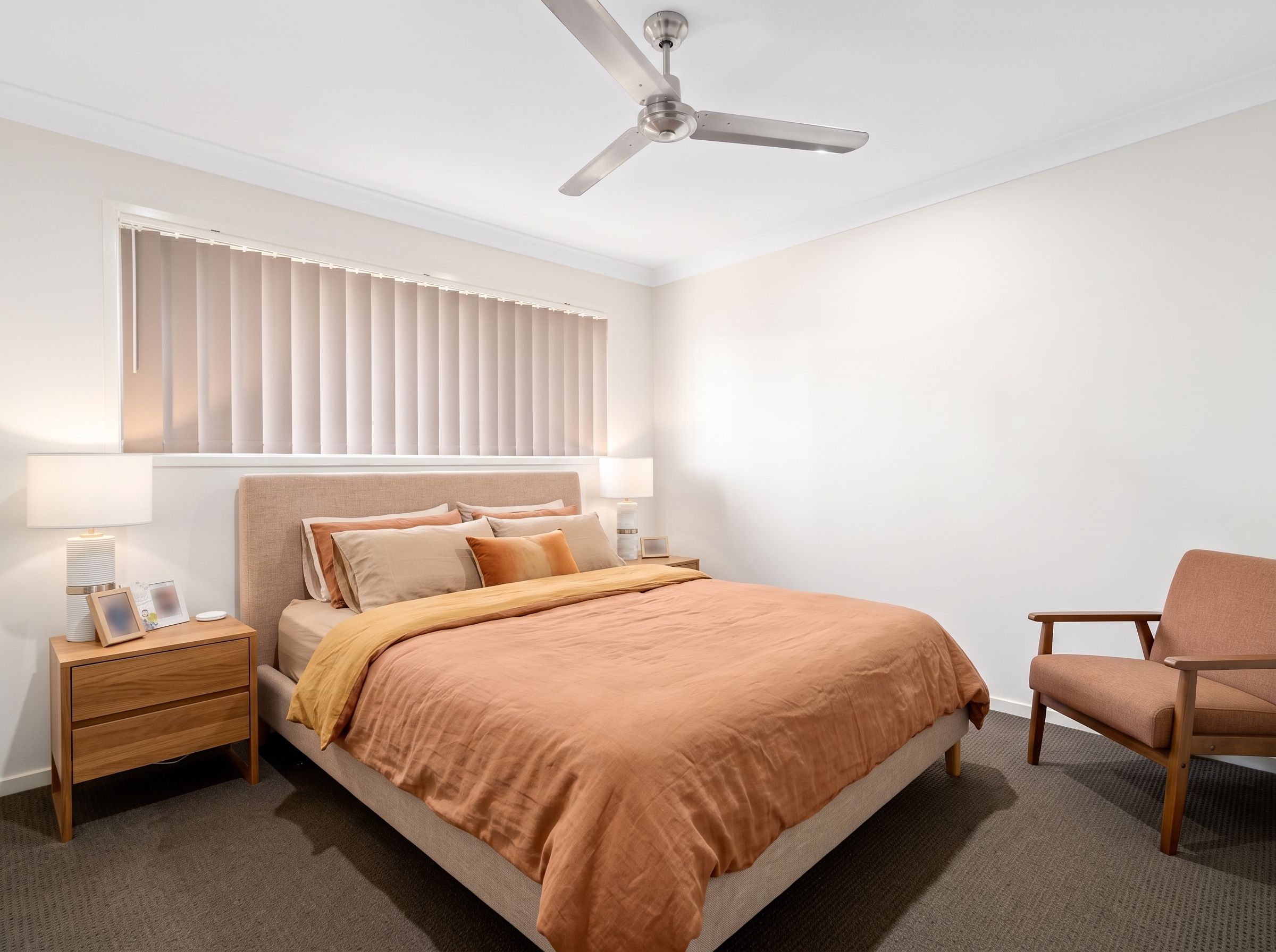 16 Hollyoak Crescent — photo 10 of 15