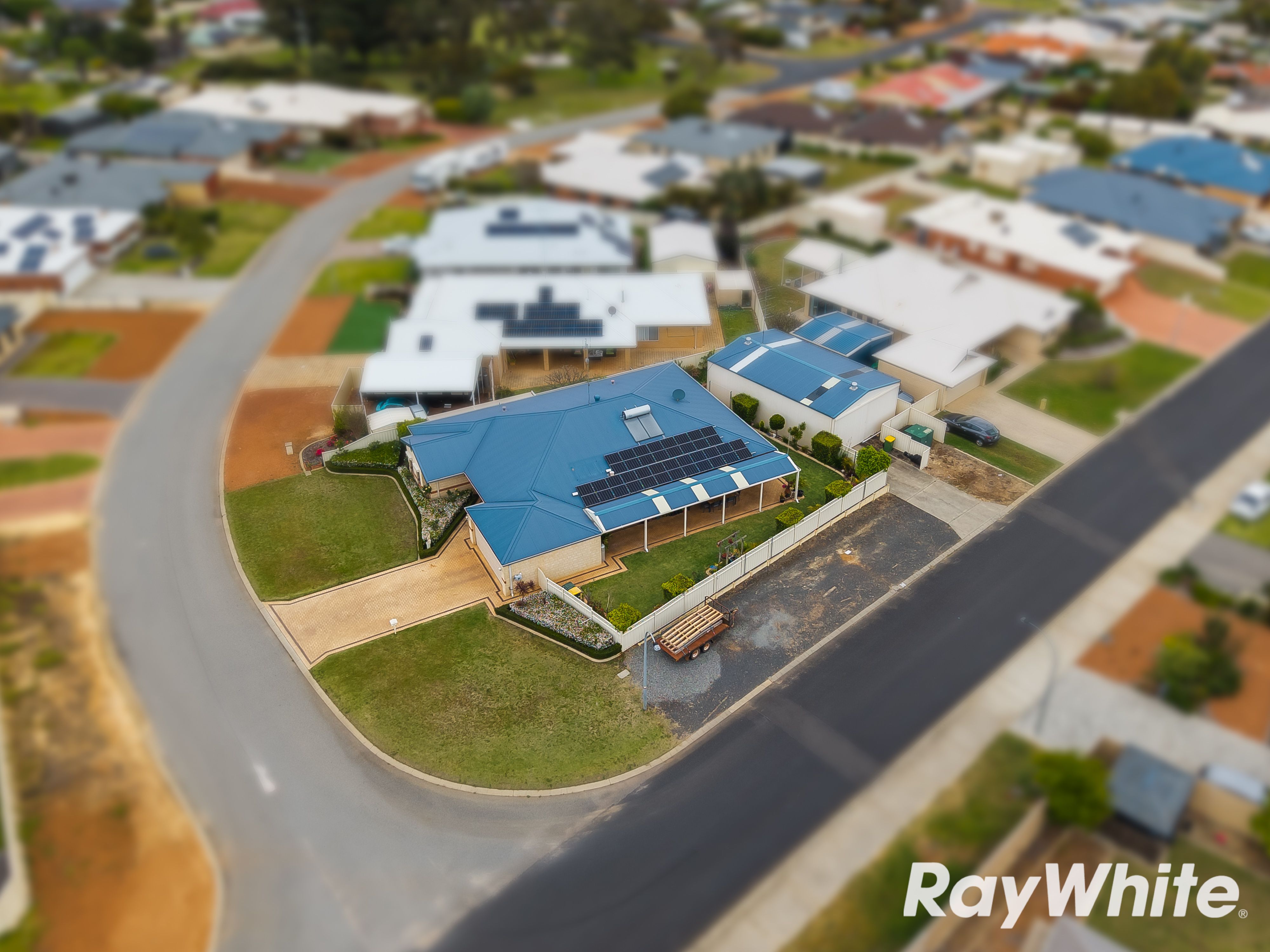 2 Mckay Avenue , Waroona WA 6215