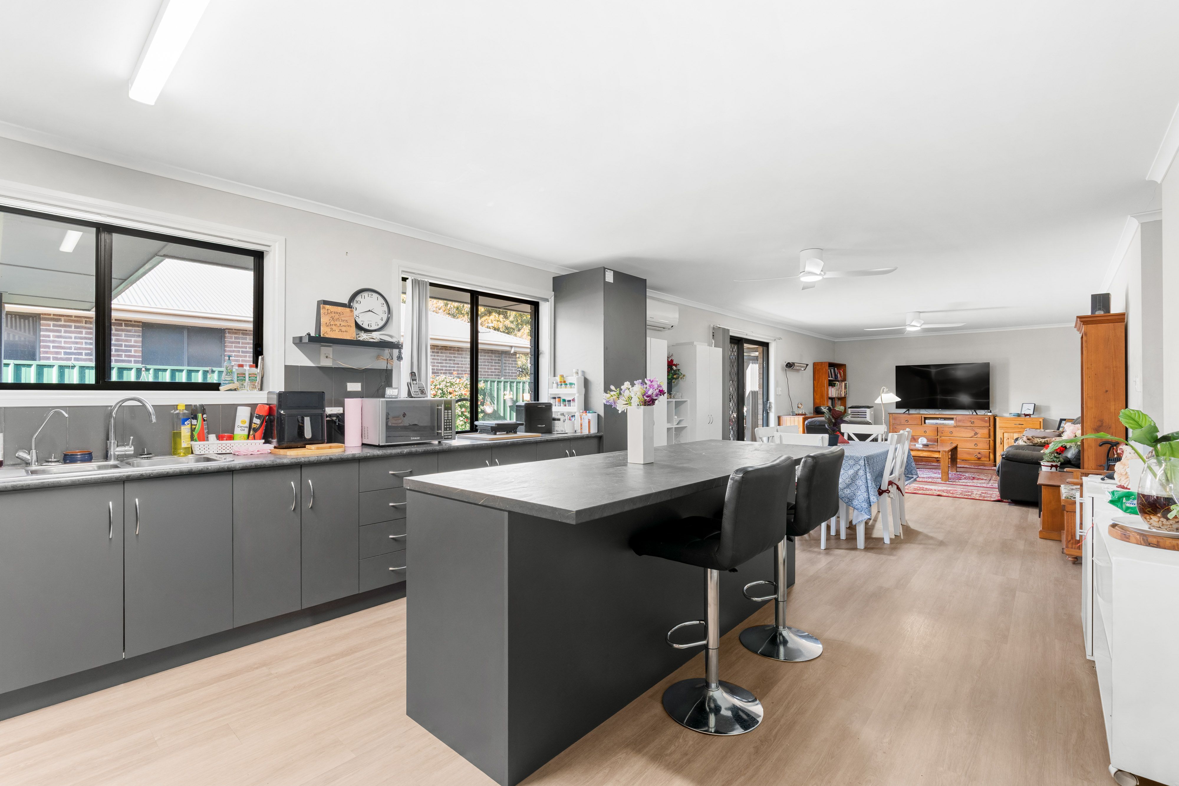 5 Pfitzner Close — photo 4 of 18