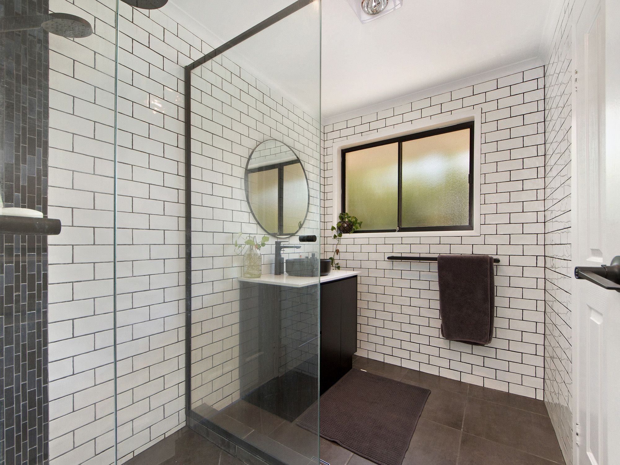 1/41 Alexander Drive — photo 10 of 11