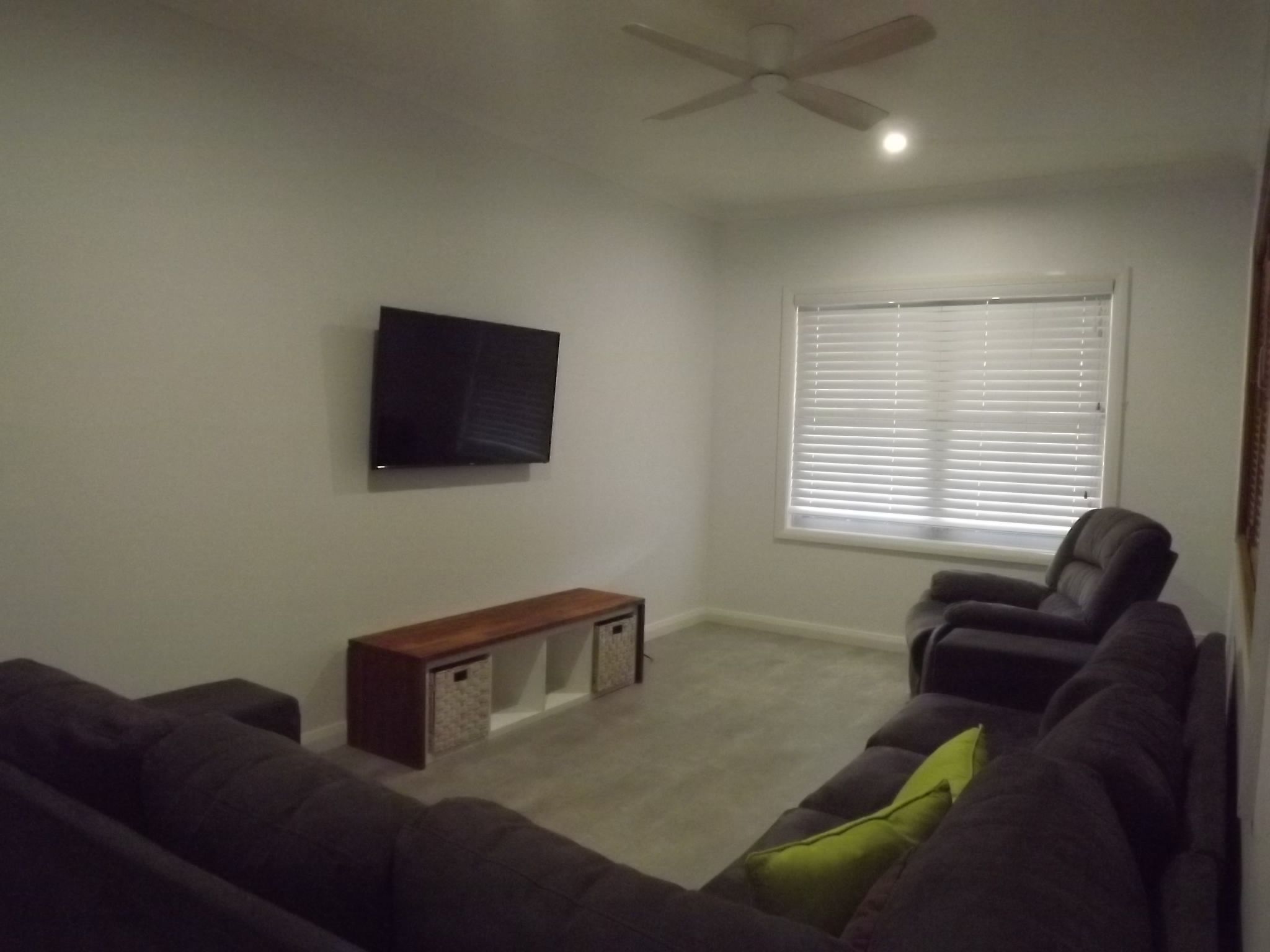 11 Cardwell Gardens, Dongara, WA 6525