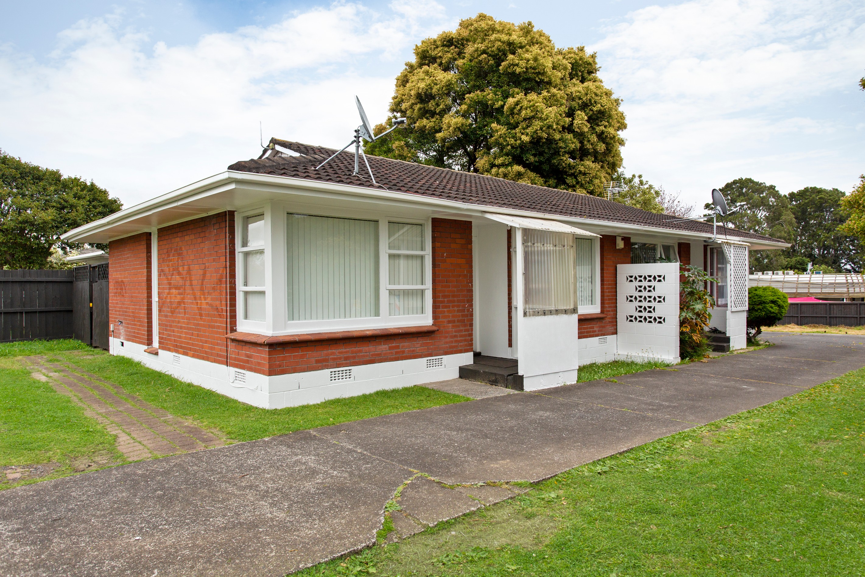 1/208 & 2 Preston Road, Otara, Manukau City