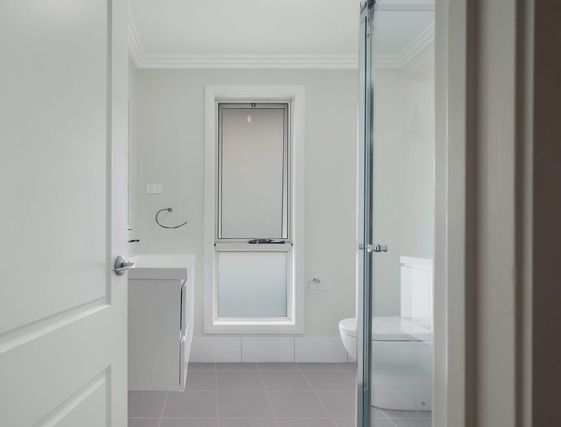 34A Sharman Close — photo 4 of 6