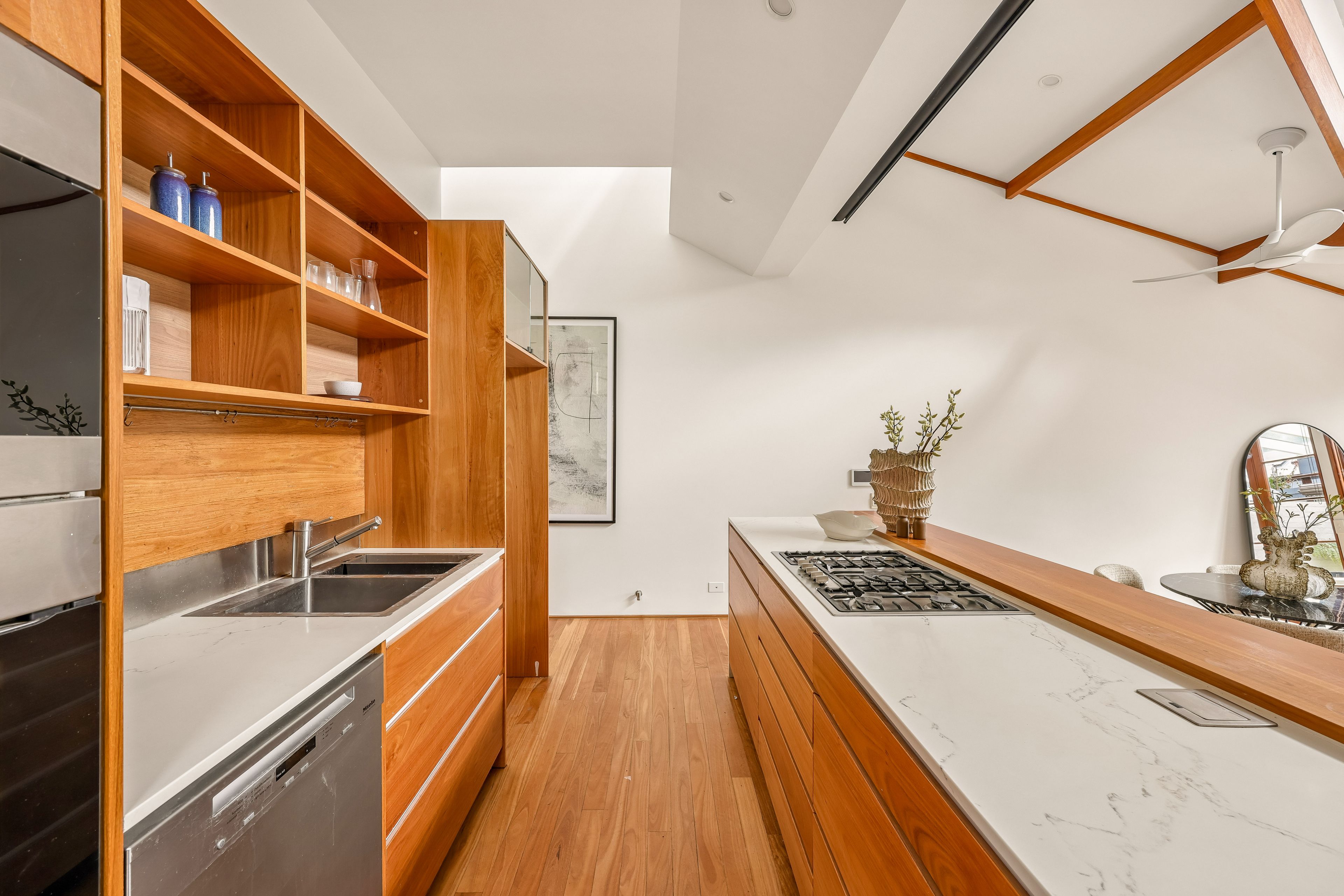 89 Metropolitan Road — photo 3 of 10
