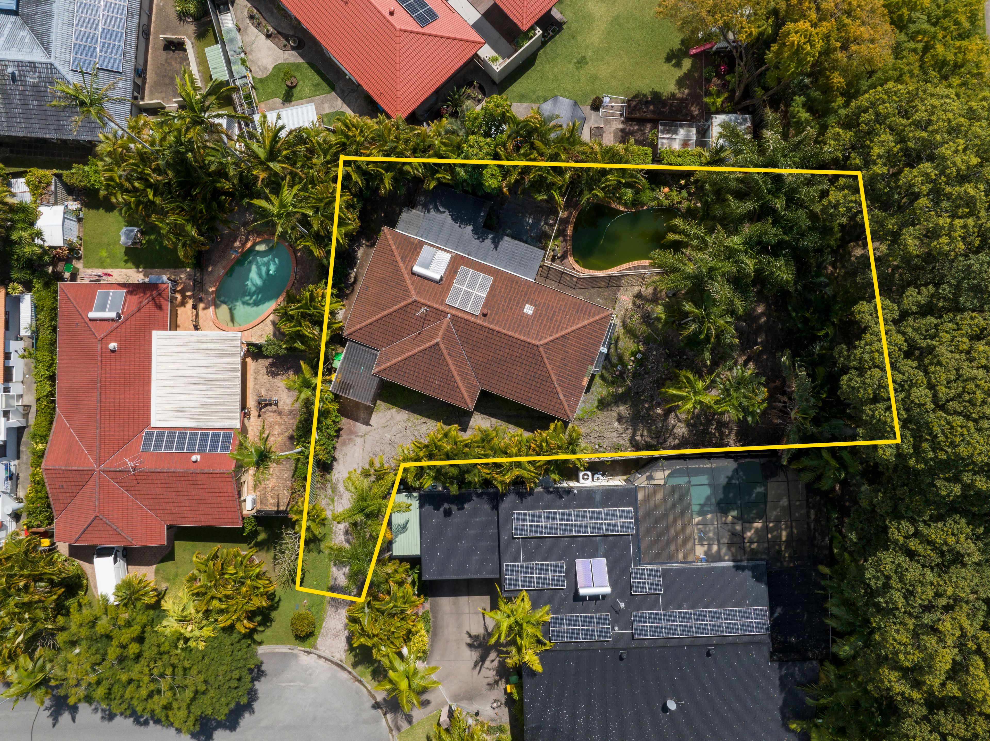 10 Karratha Court, Mermaid Waters, QLD 4218