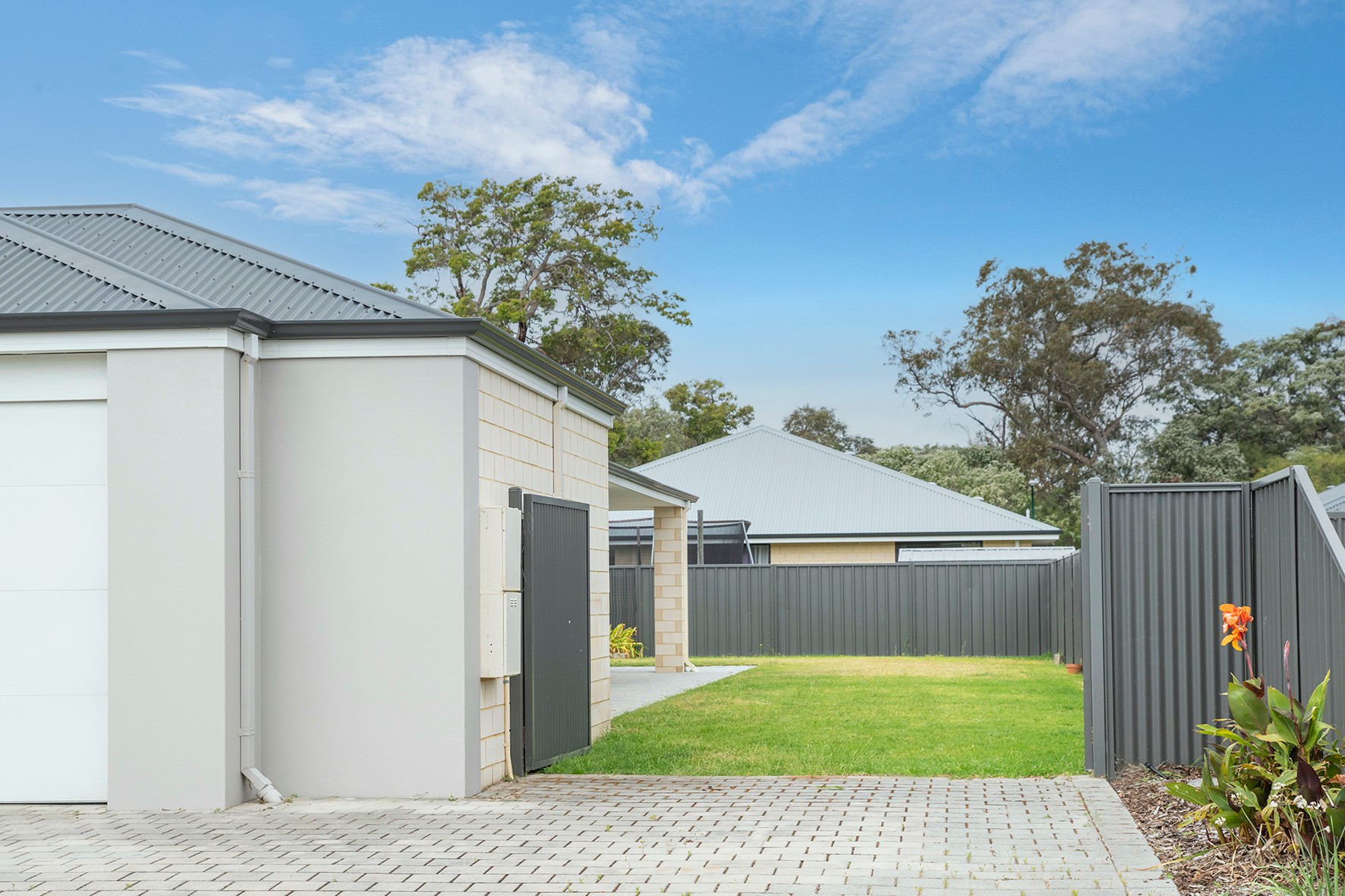 10 Dalemoor Way, West Busselton, WA 6280