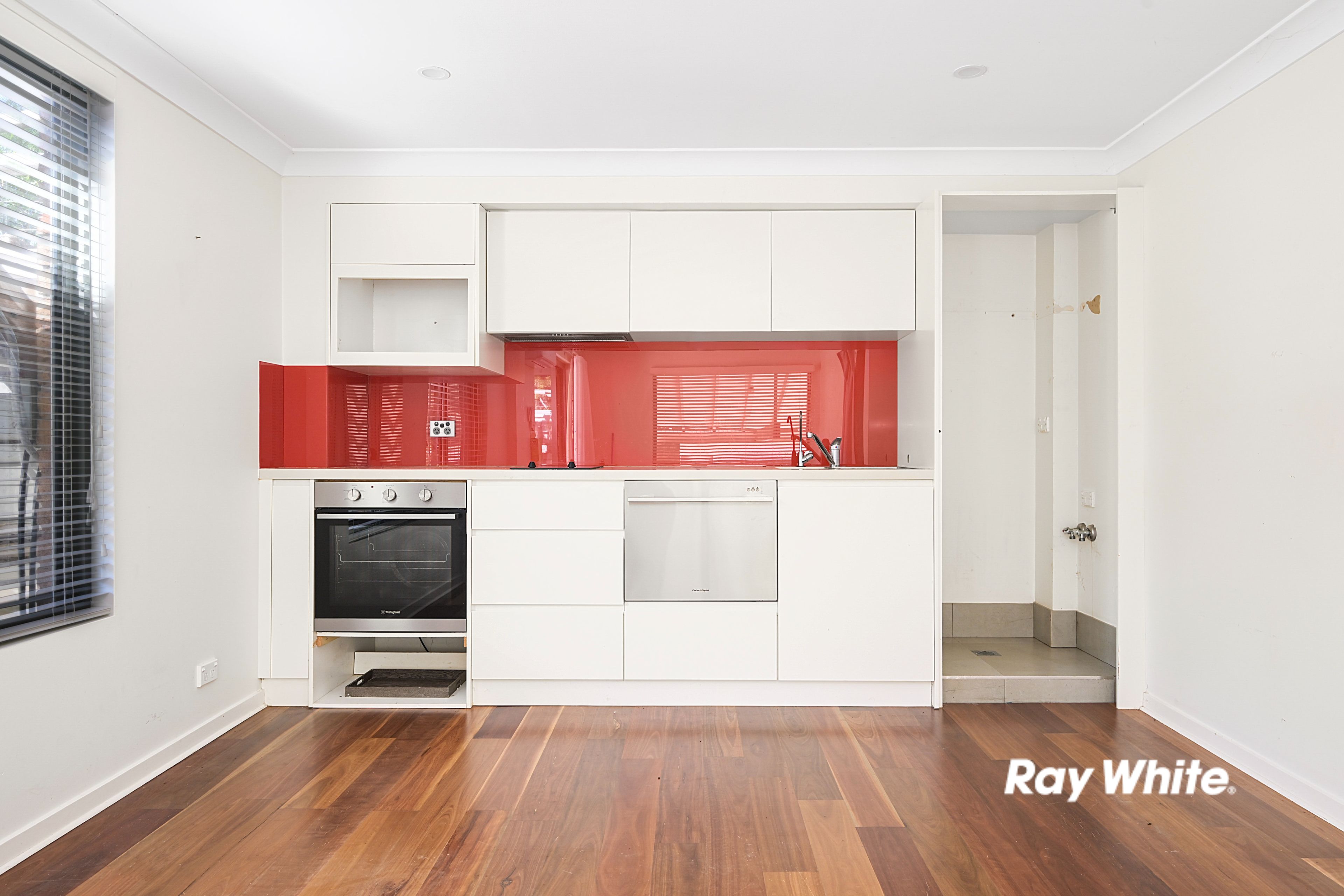 Flat 6 Bournemouth Street — photo 3 of 10