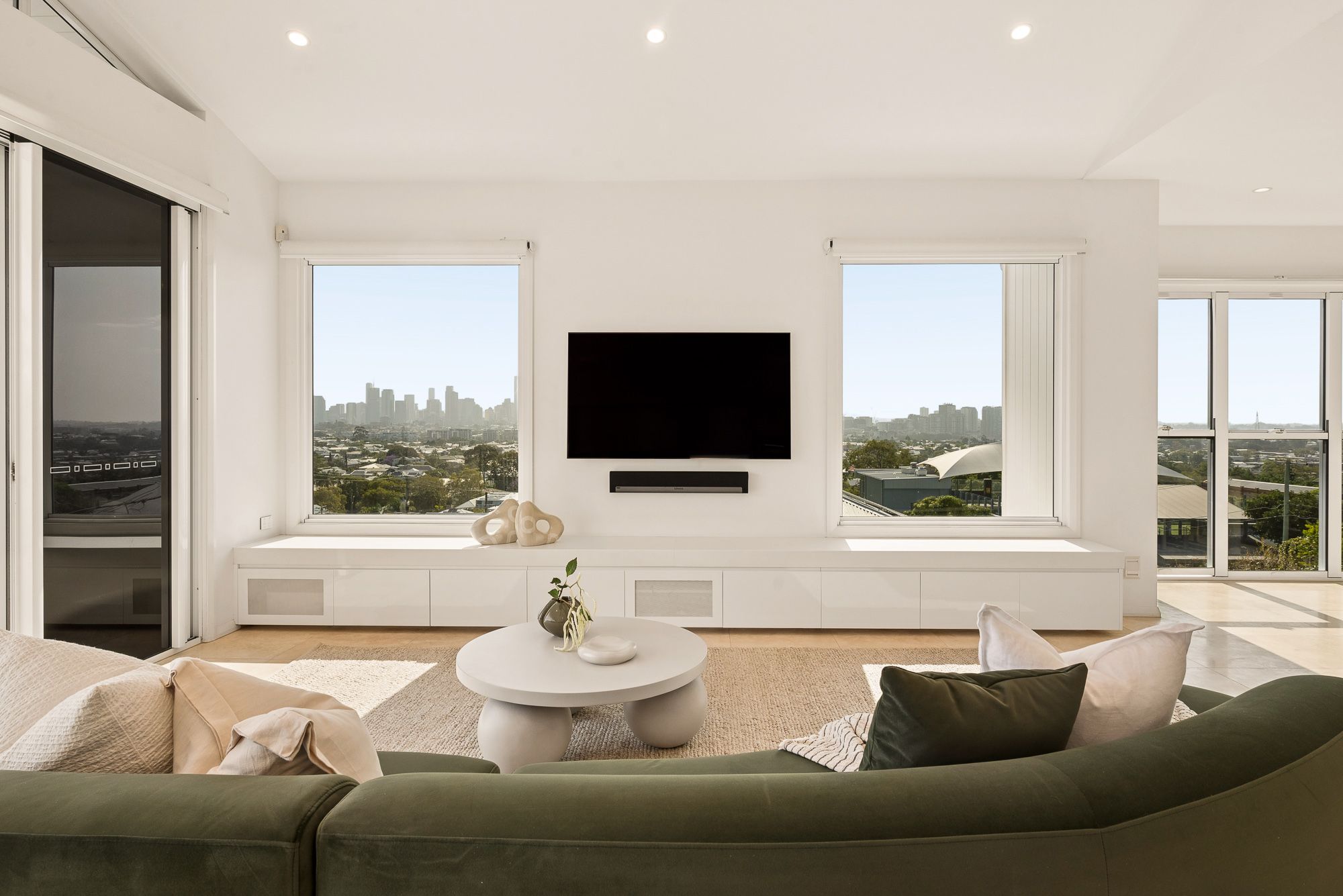 44 Victoria Street — photo 13 of 30