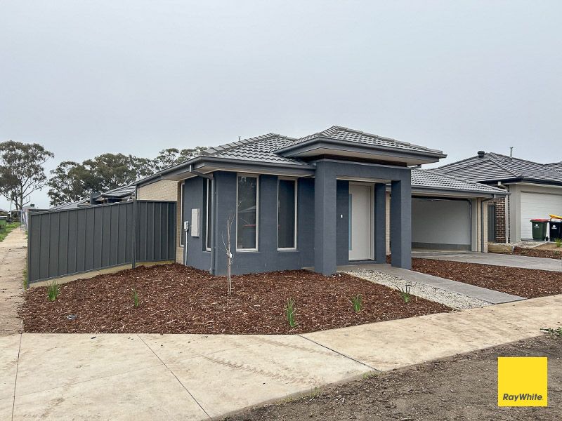 12 Boldiston Crescent — photo from Ray White Bendigo