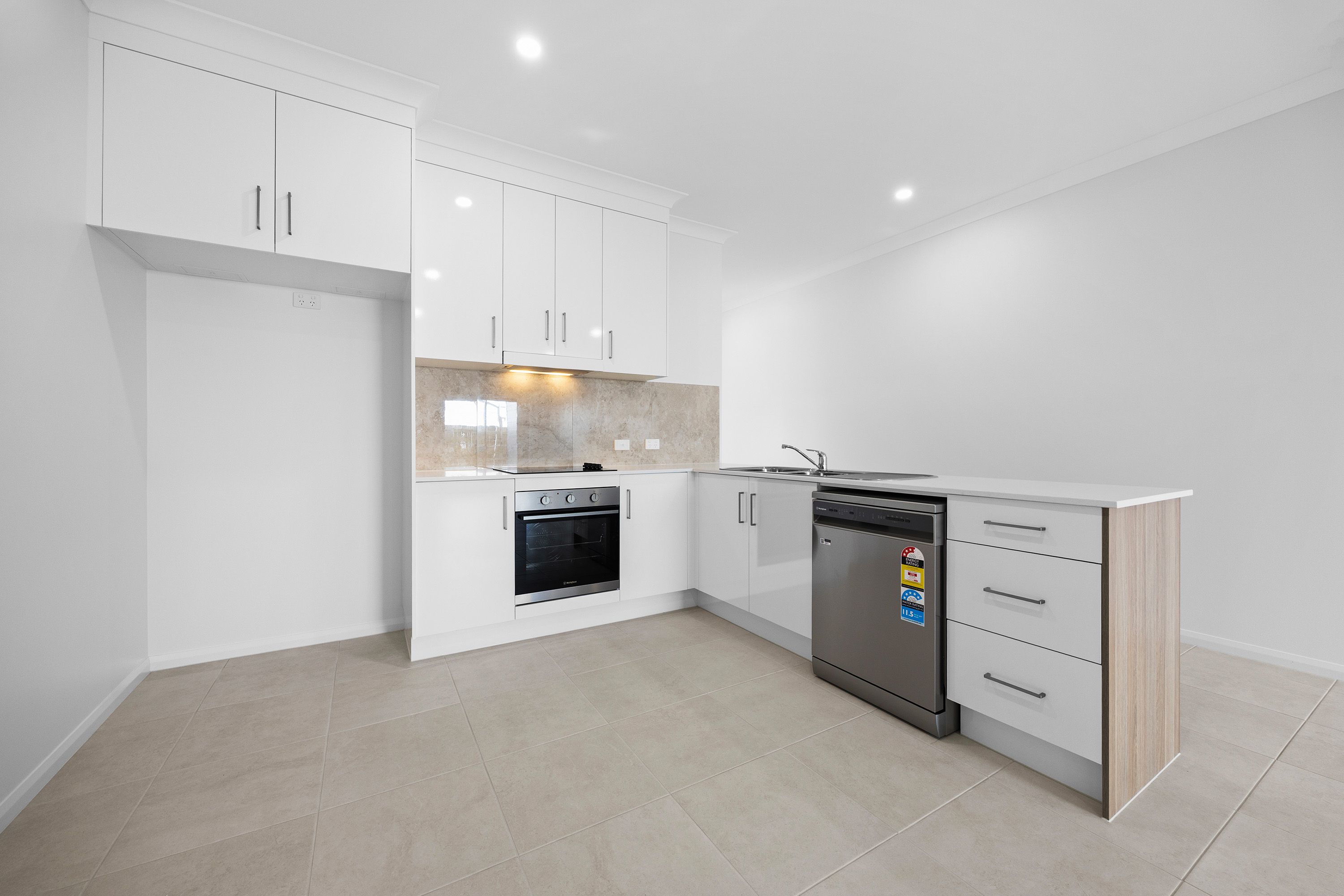 24 Odette Road, Clinton, QLD 4680