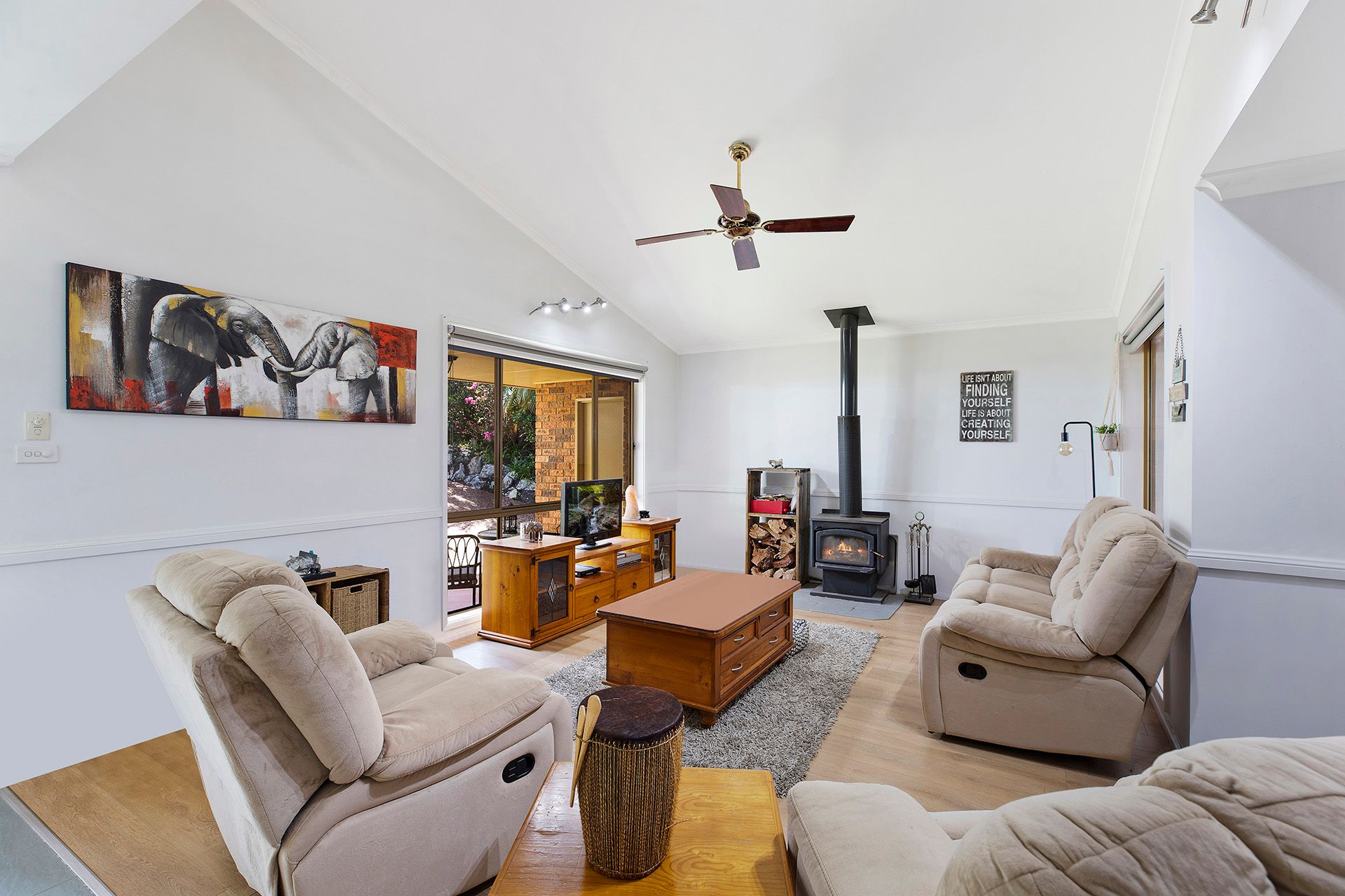 15 Walch Avenue, Bateau Bay, NSW 2261