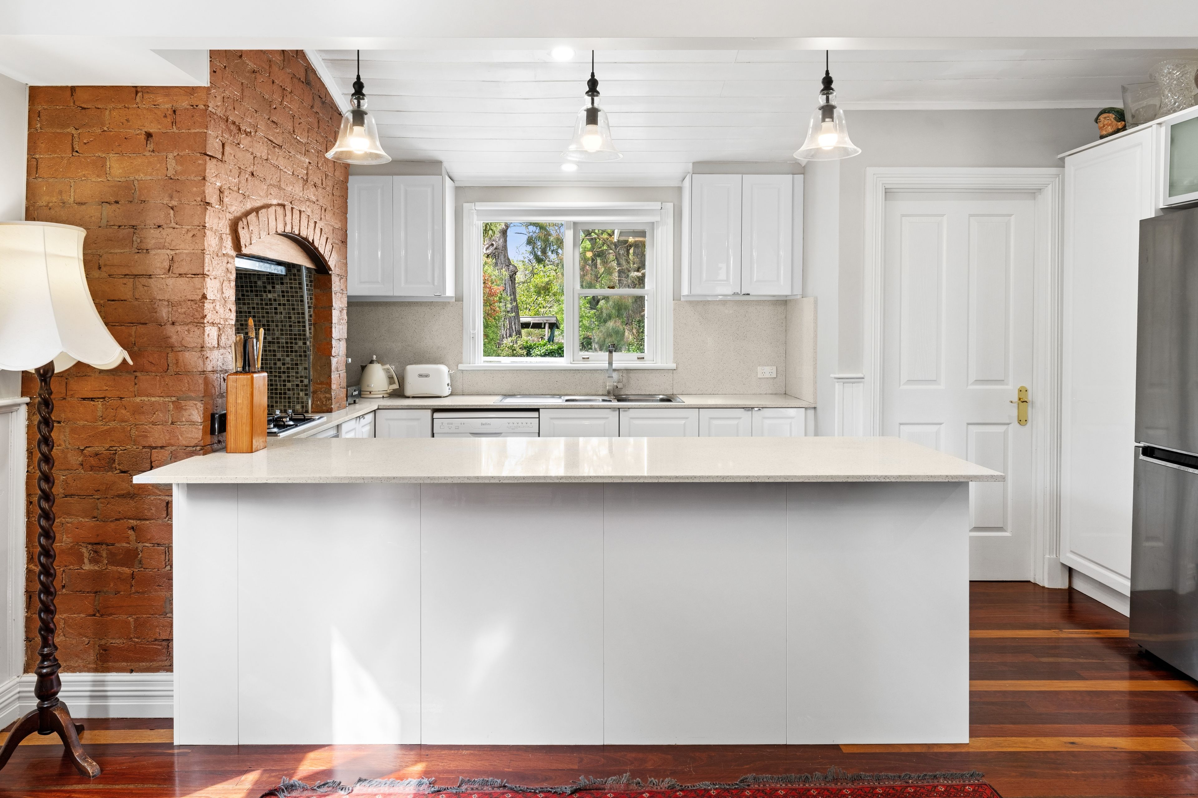 37 Hutton Street — photo 4 of 16