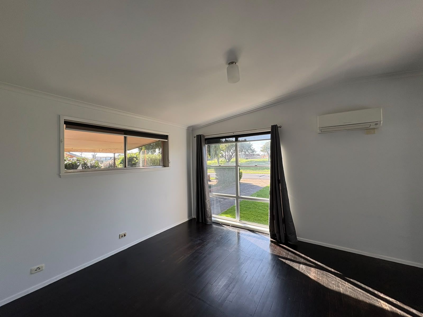 35 Fairfax Avenue — photo 6 of 12