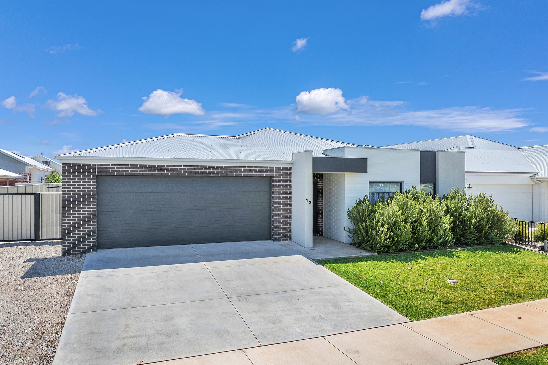 12 Black Swan Boulevard, Moama, NSW 2731