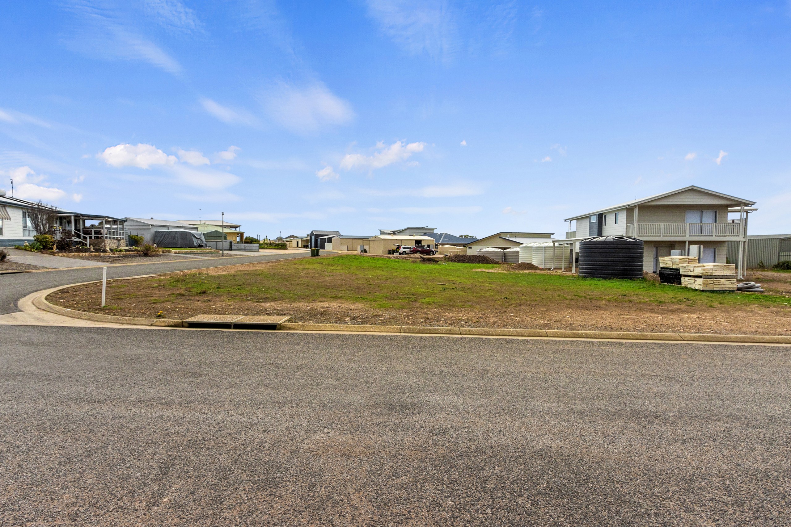8 Trengove Drive, Point Turton, SA 5575