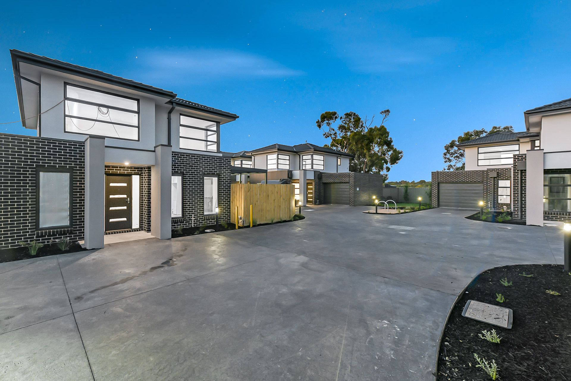 2/13 Baileyana Drive, Endeavour Hills, VIC 3802