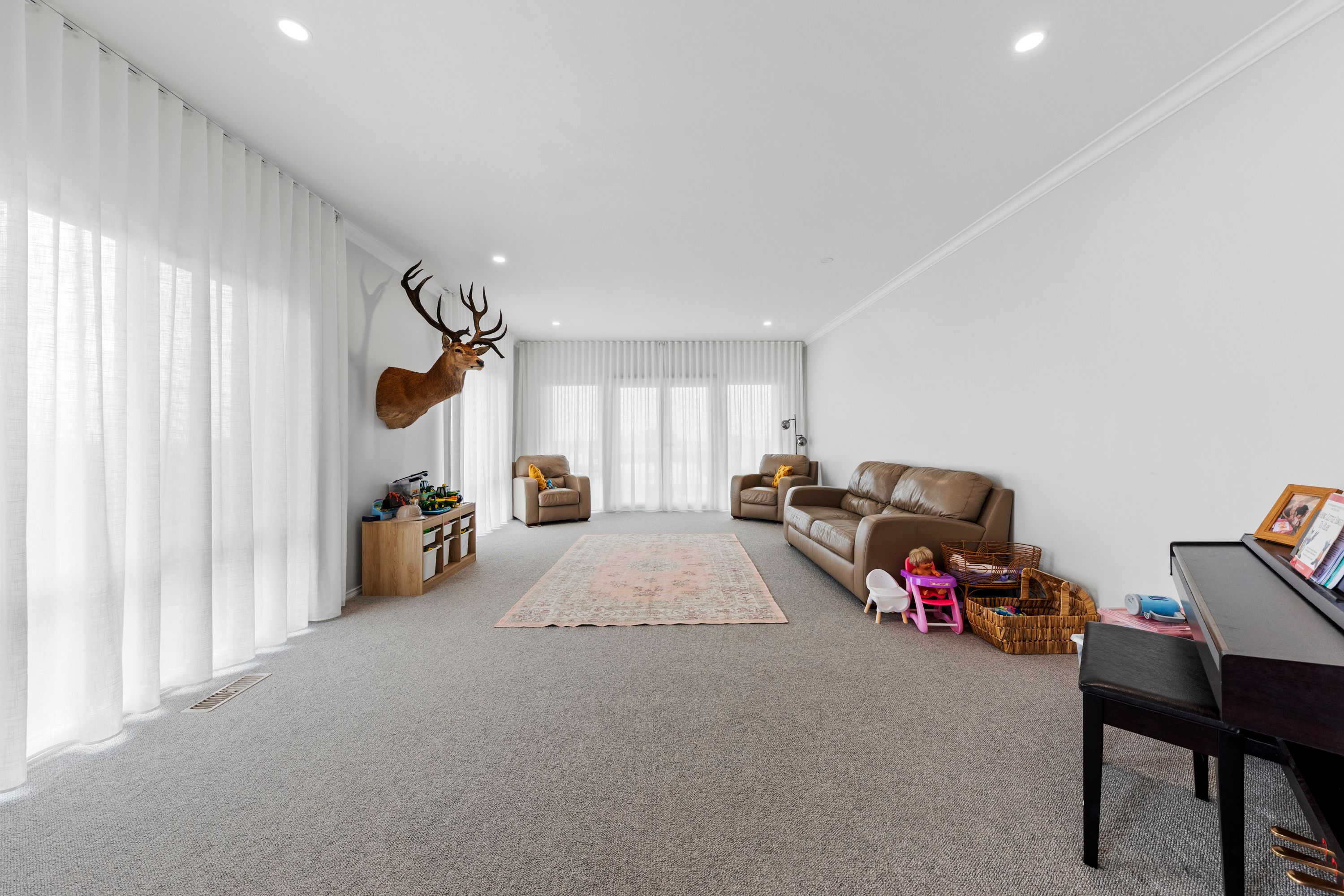 20 Overland Rise — photo 3 of 30