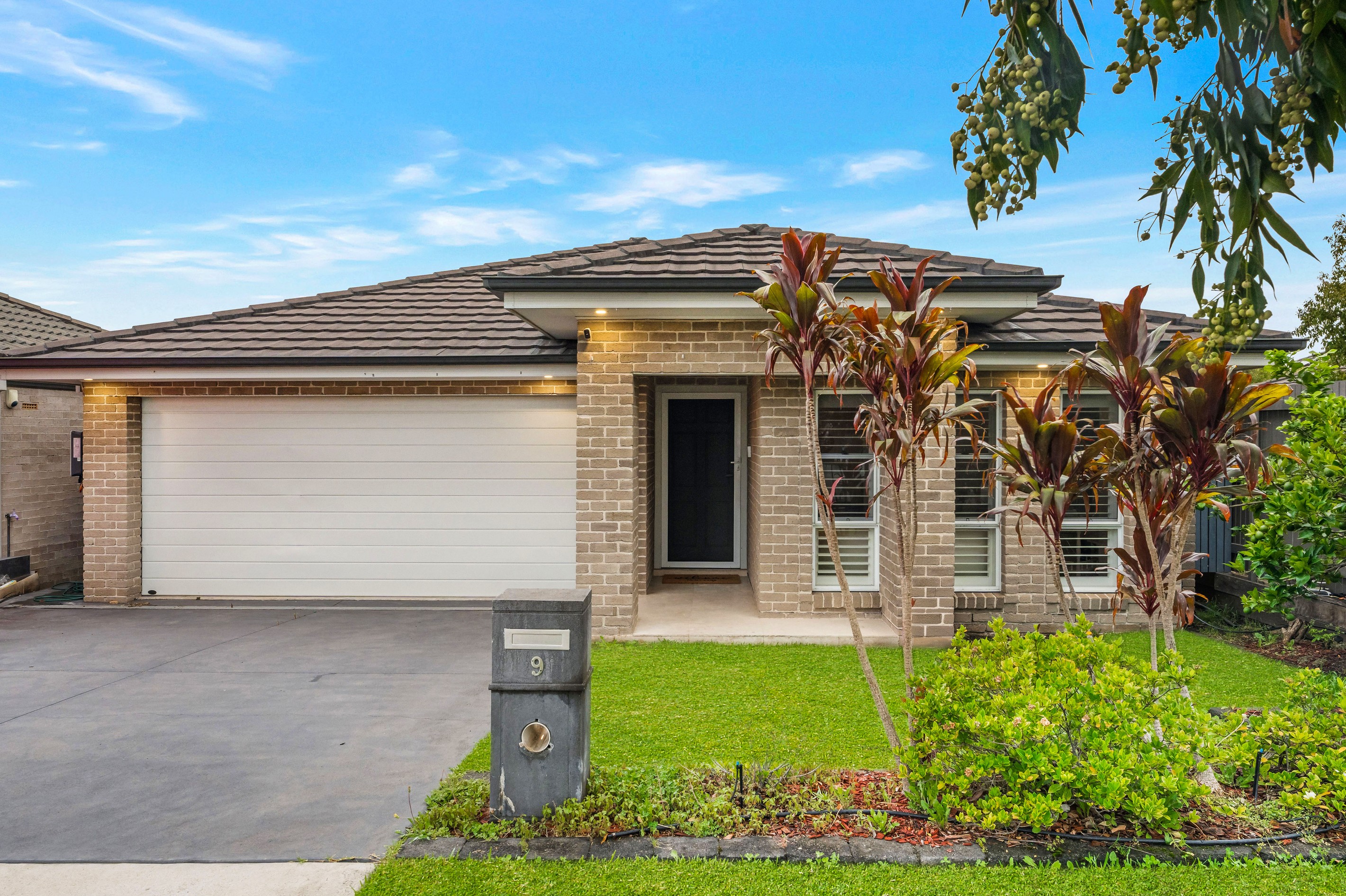 9 Connellan Avenue, Middleton Grange, NSW 2171