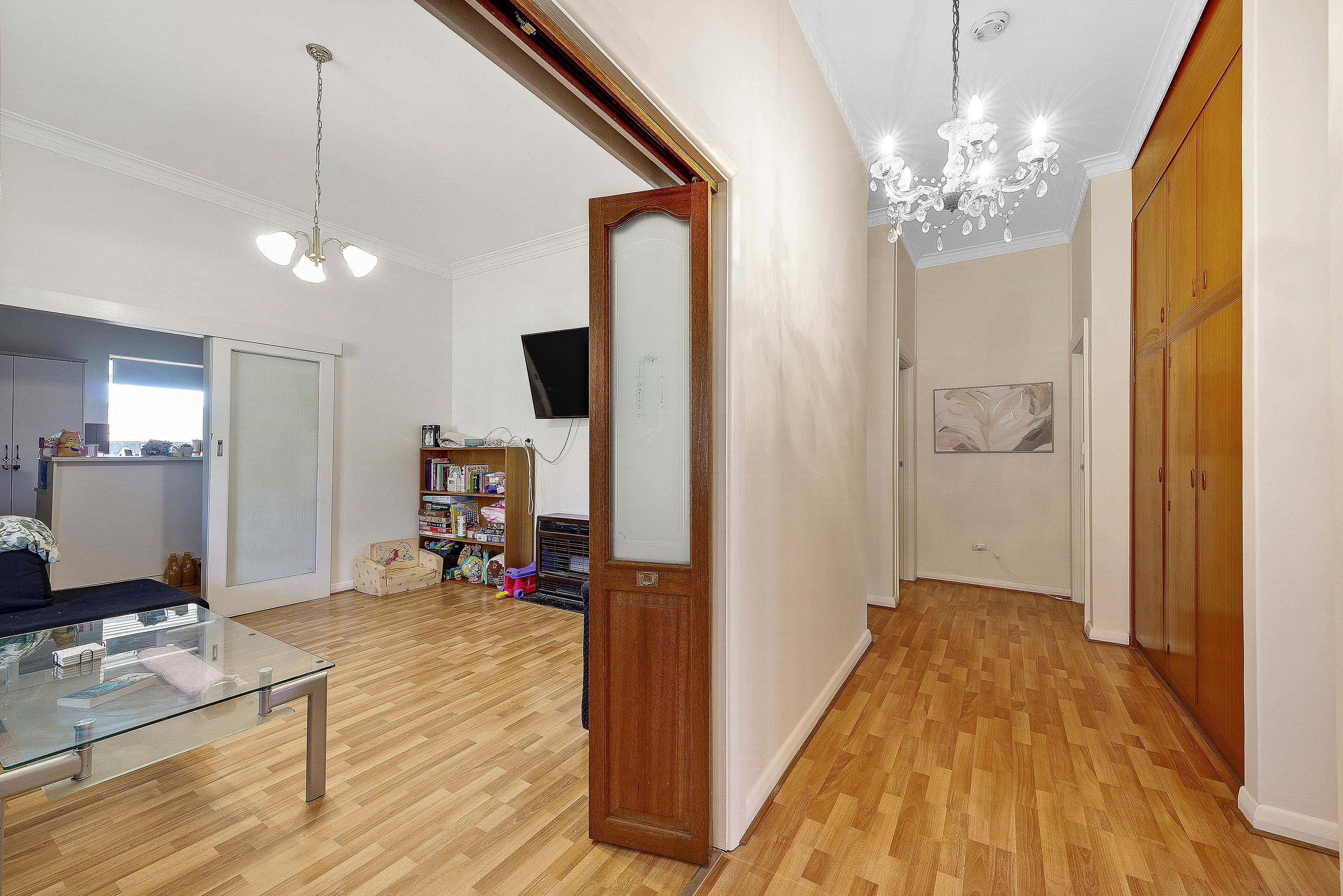 21 Vincent Road — photo 4 of 20