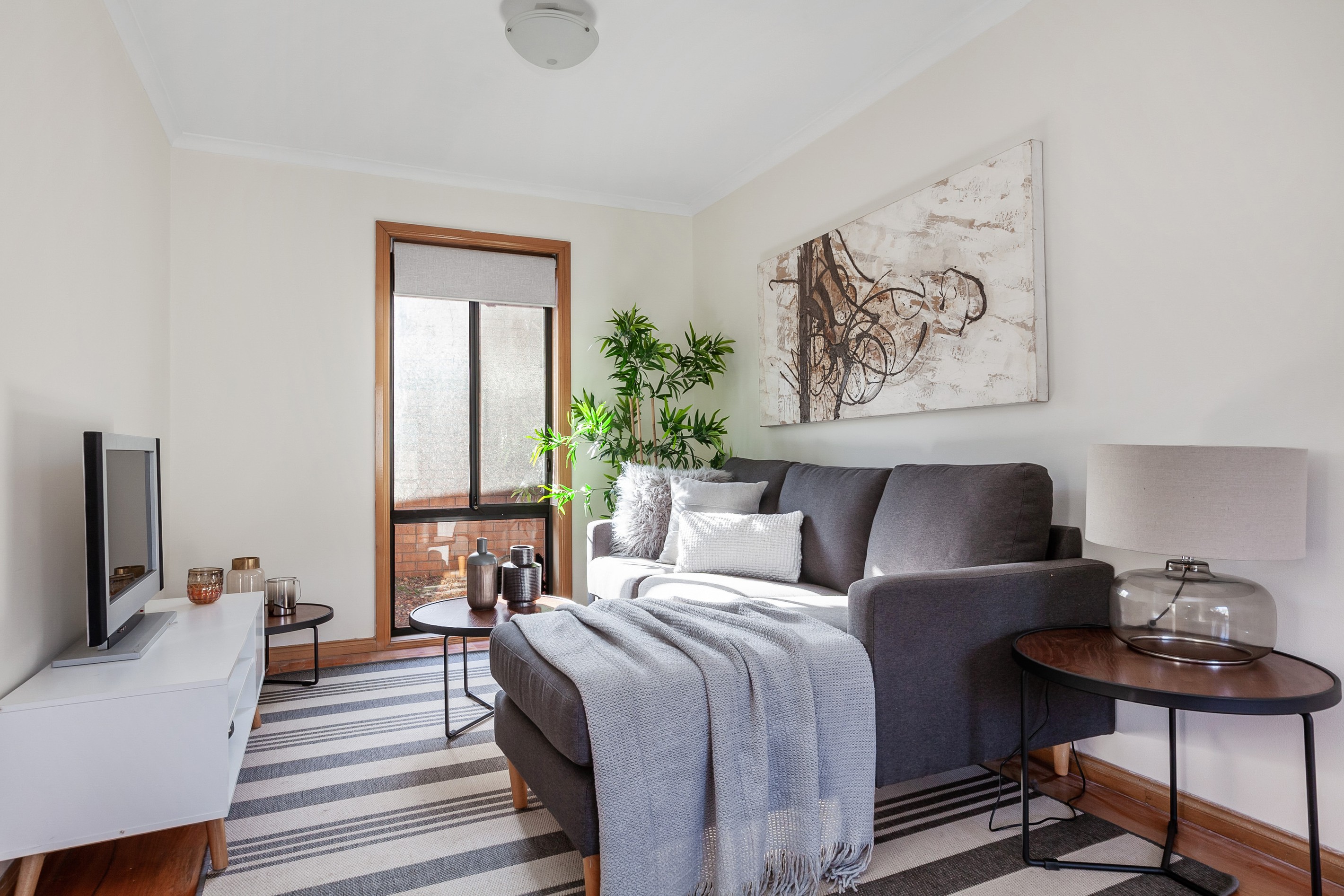 1/4 Jacoby Court, Mill Park, VIC 3082
