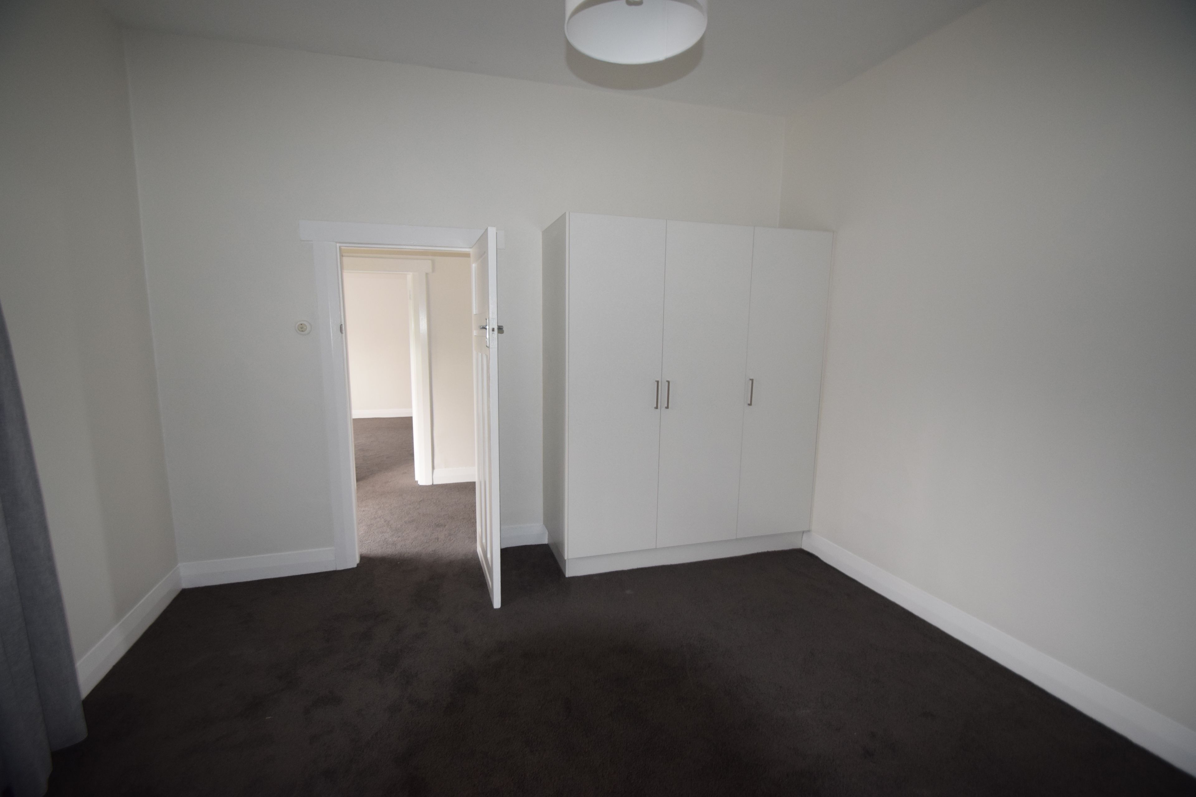 90a High Street — photo 5 of 11