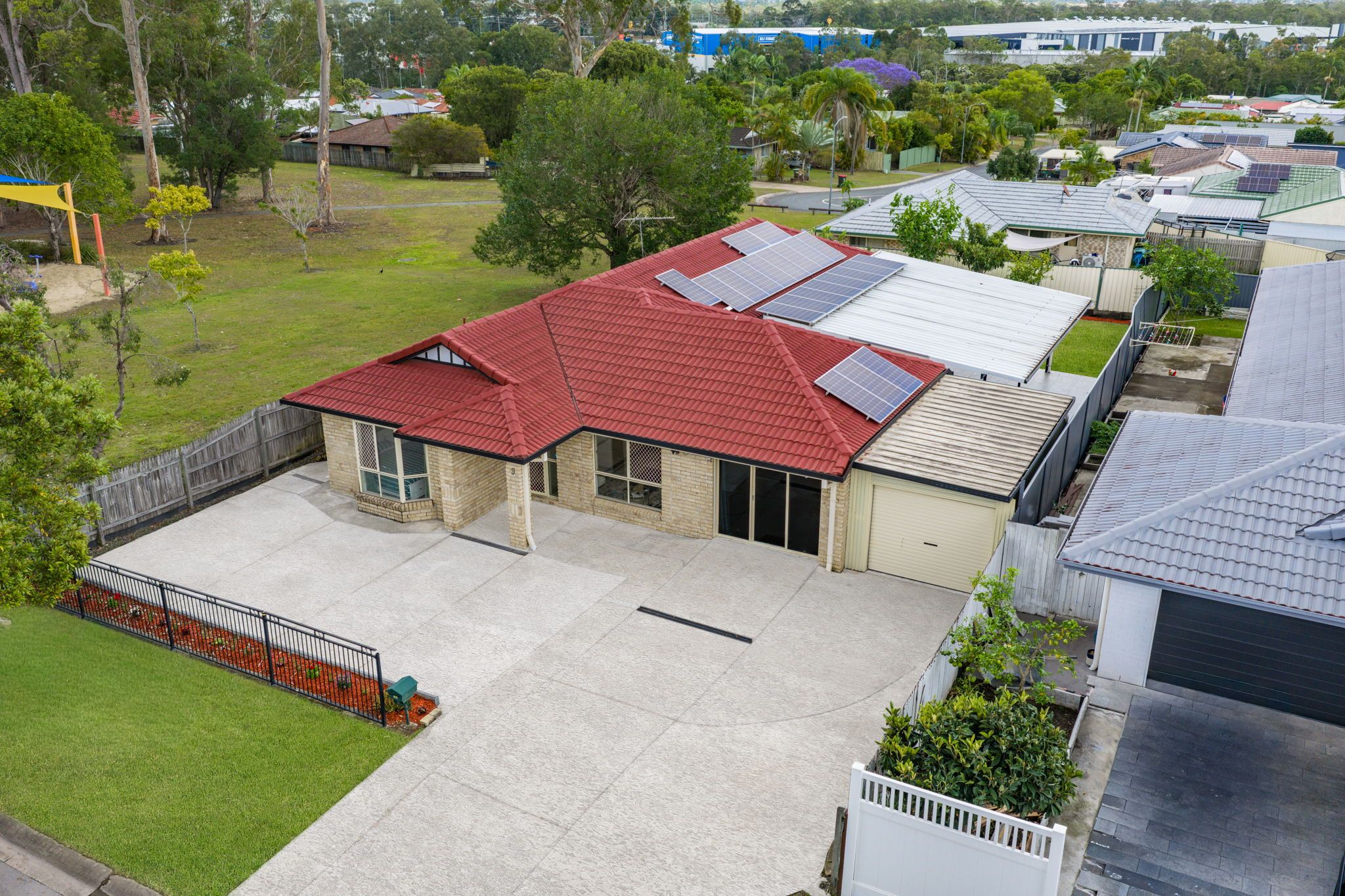 9 Ainslie Street — photo 17 of 22