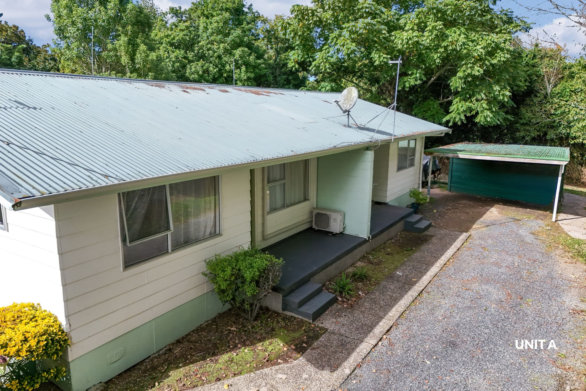 22A & B Barrie Crescent, Silverdale, Hamilton City