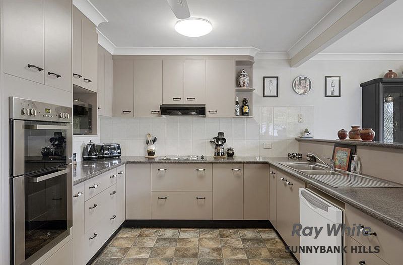 26 Blackwattle Street, Macgregor, QLD 4109