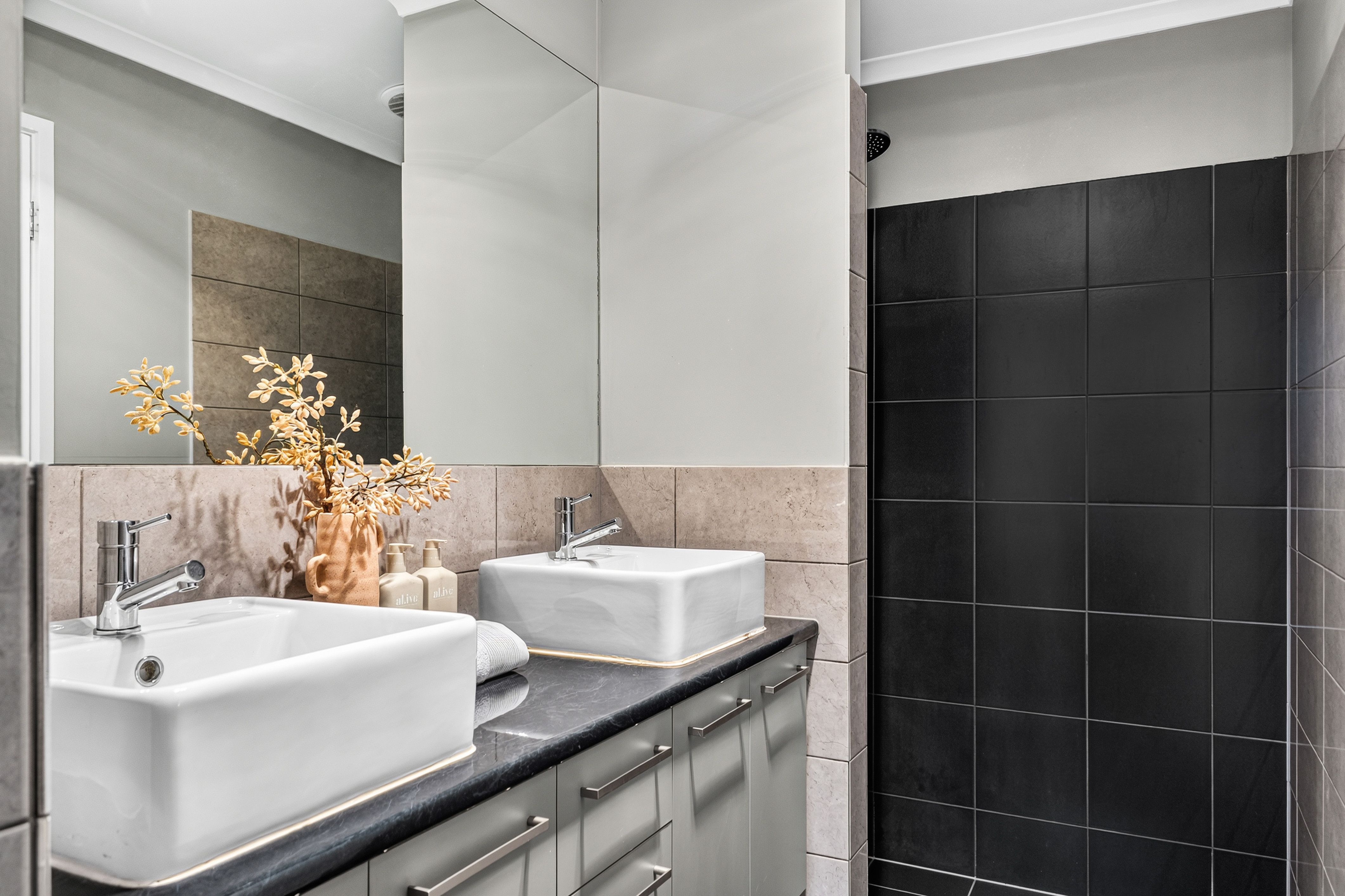 26 Pedlar Close — photo 8 of 15
